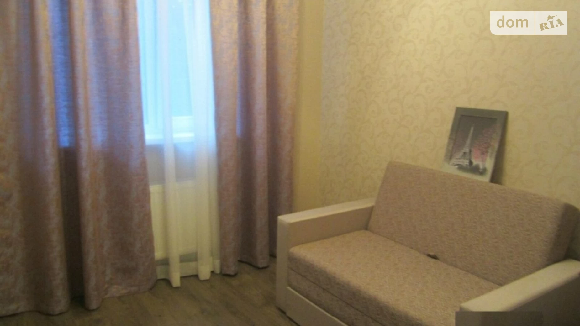 Продається 2-кімнатна квартира 38 кв. м у Одесі, вул. 6-а Лінія Люстдорфської дороги, 64