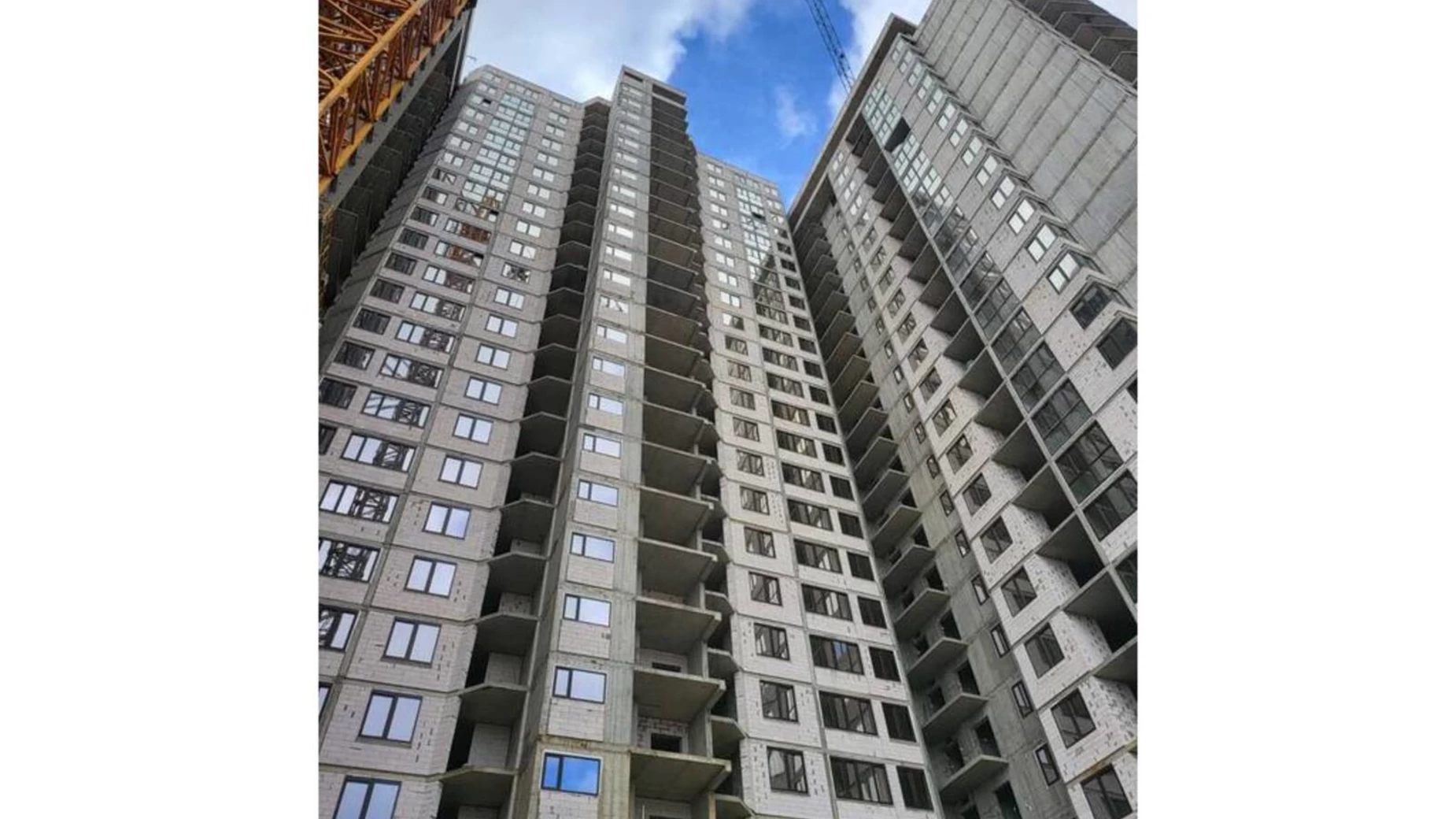 Продается 2-комнатная квартира 64.9 кв. м в Одессе, ул. Среднефонтанская