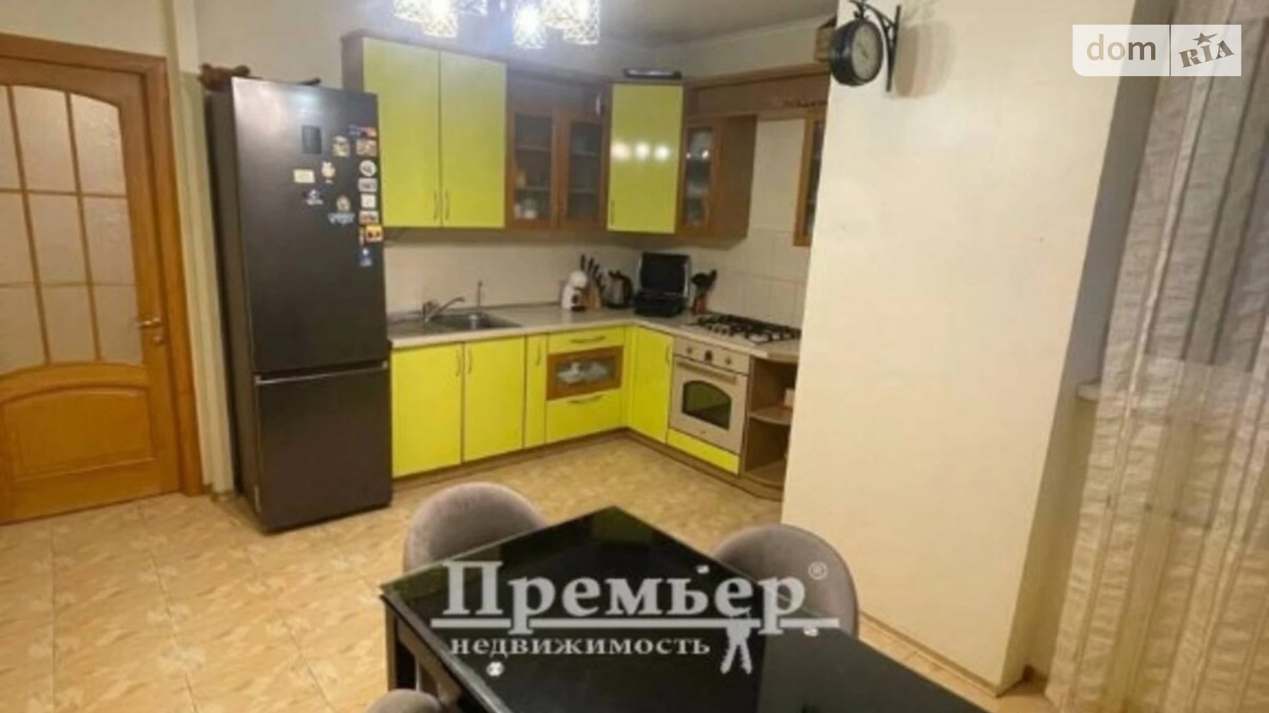 Продается 1-комнатная квартира 72 кв. м в Одессе, ул. Академика Сахарова - фото 2
