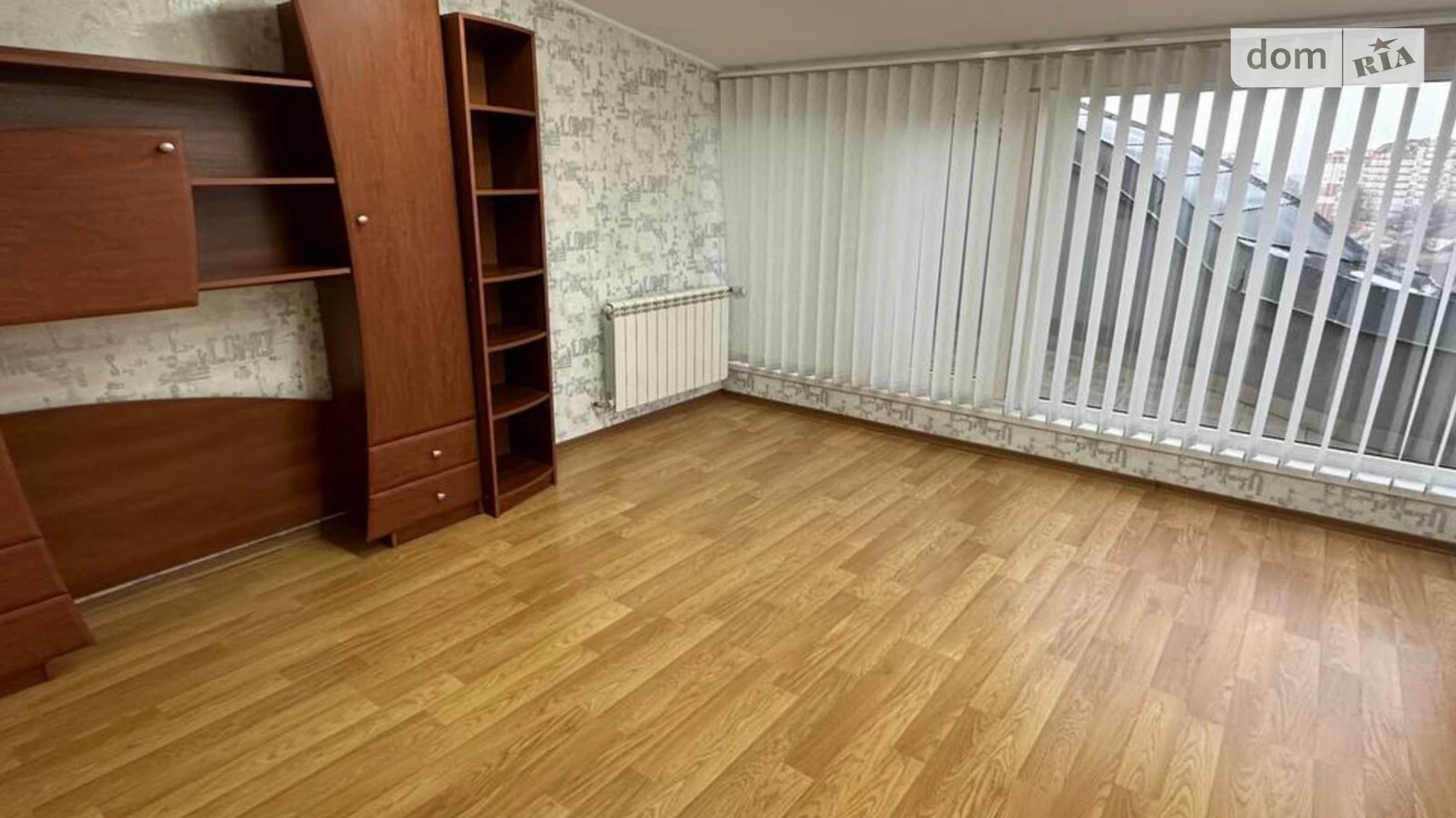 Продается 5-комнатная квартира 218 кв. м в Ивано-Франковске, ул. Вовчинецька