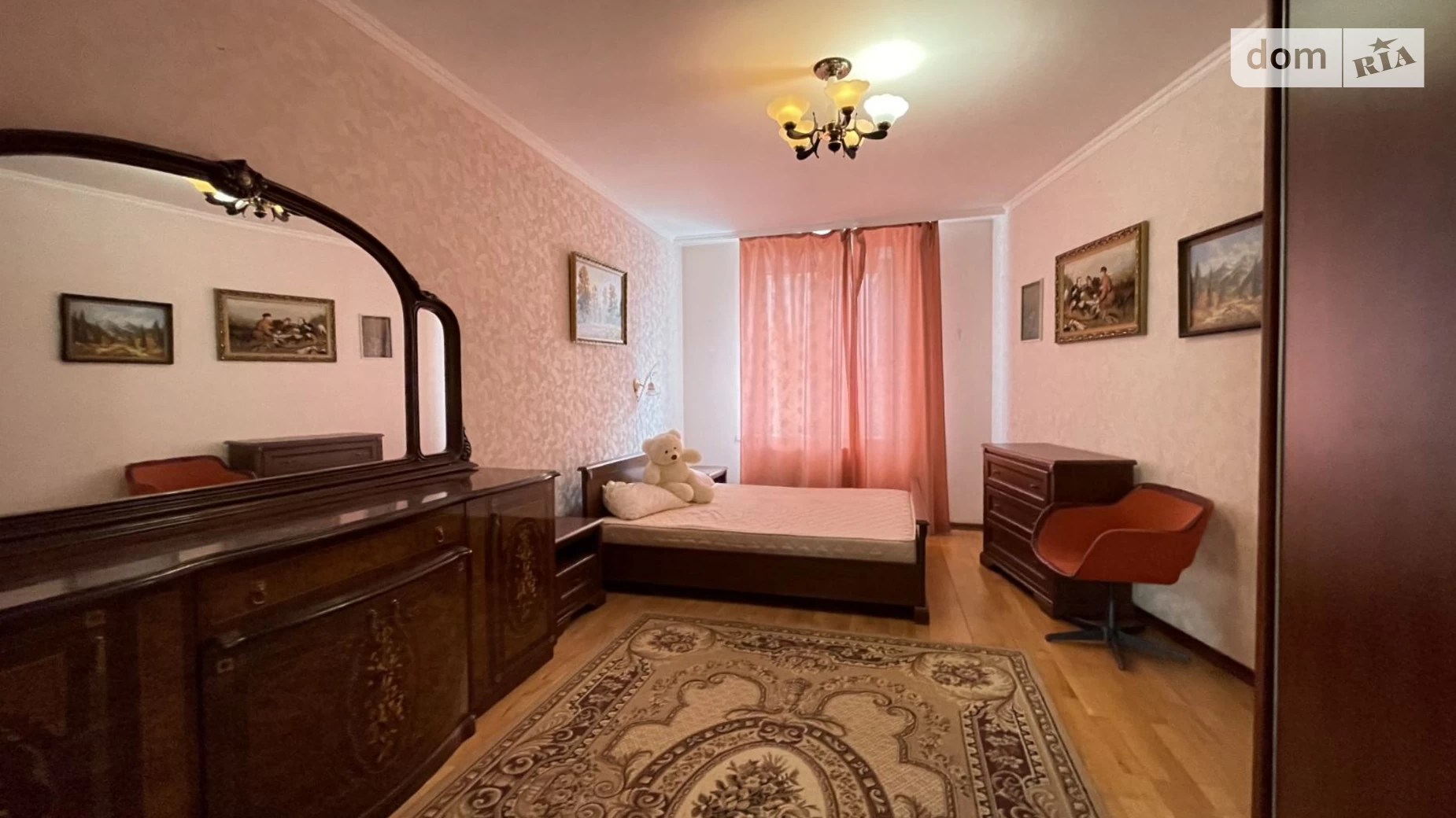 Продается 3-комнатная квартира 100 кв. м в Виннице, ул. Зодчих