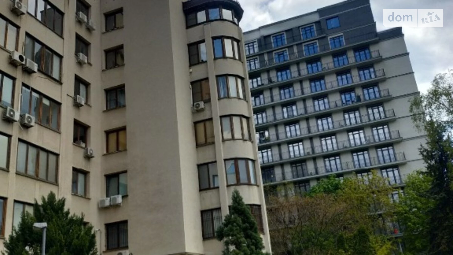 Продается 4-комнатная квартира 240 кв. м в Одессе, просп. Шевченко