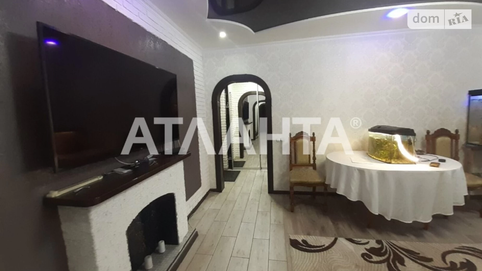 Продается 4-комнатная квартира 85.6 кв. м в Одессе, ул. Инглези