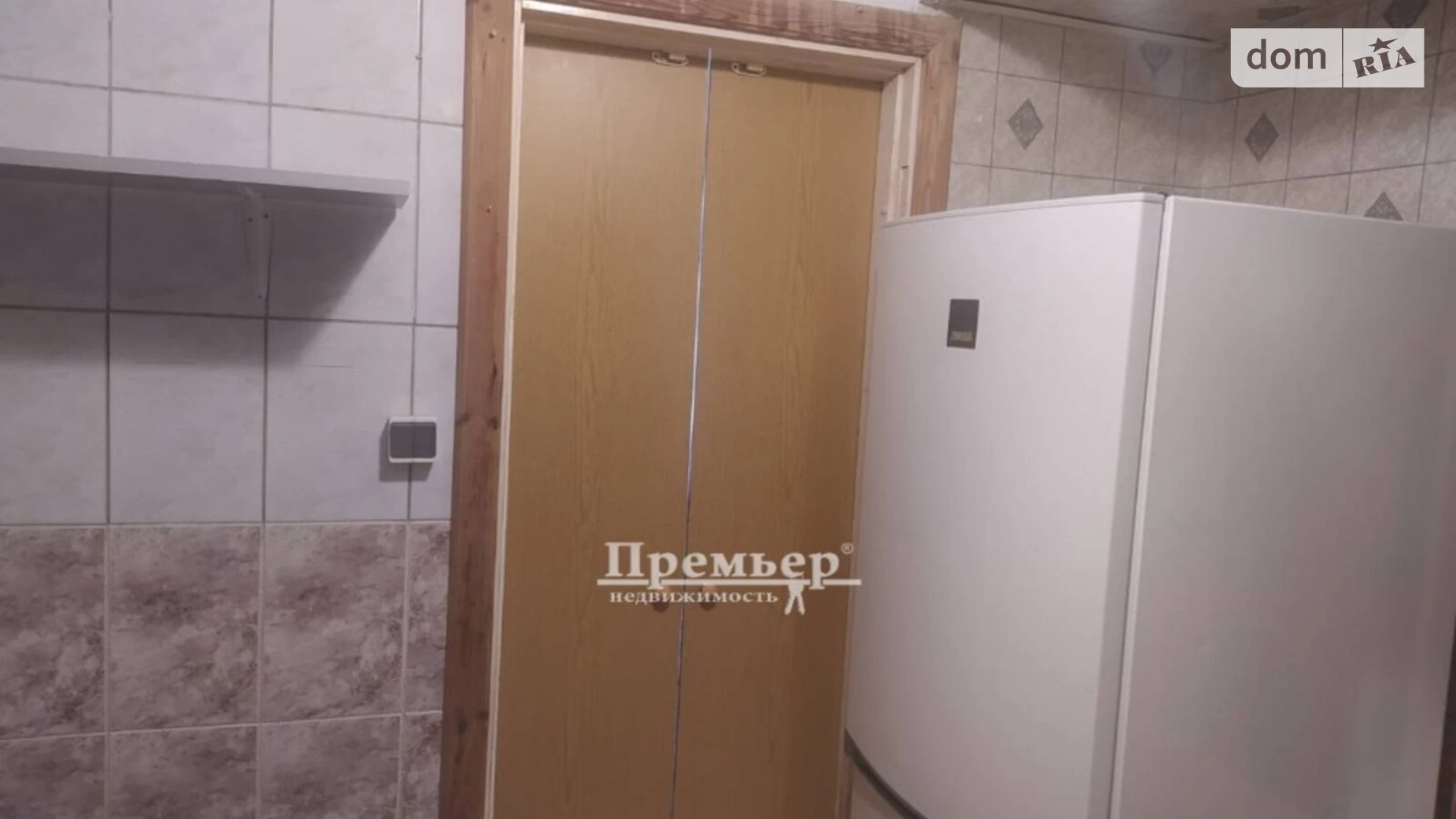 Продається 1-кімнатна квартира 18 кв. м у Чорноморську, вул. 1 Травня