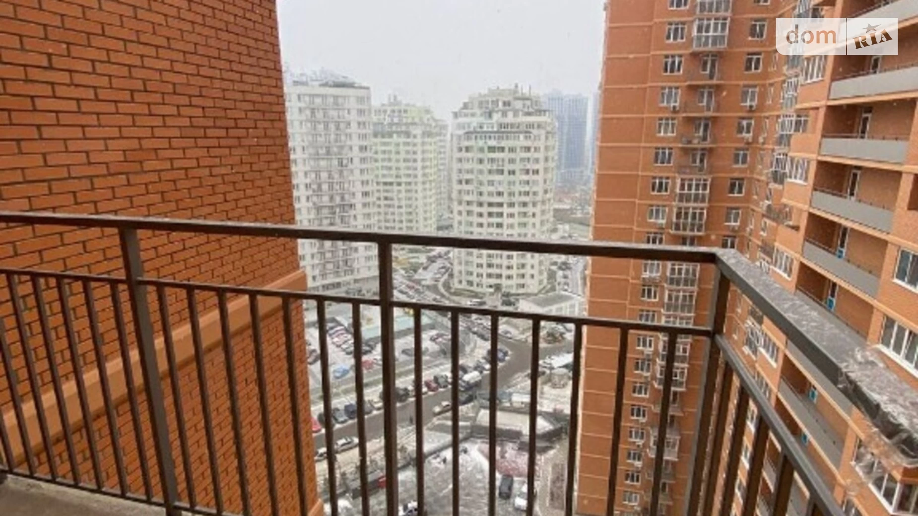 Продается 3-комнатная квартира 82 кв. м в Одессе, ул. Жаботинского, 56А
