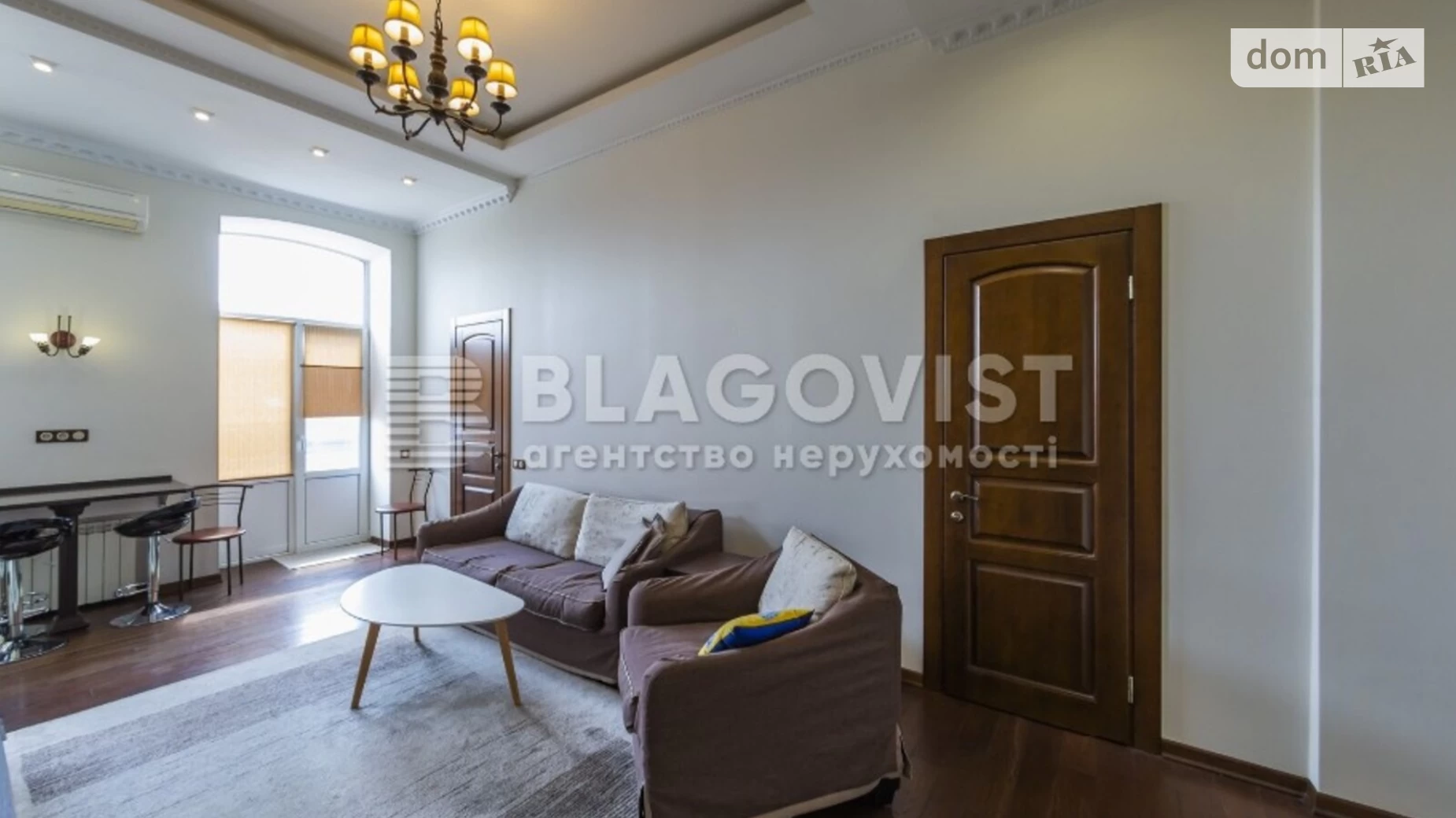 Продается 1-комнатная квартира 52.6 кв. м в Киеве, спуск Андреевский, 2Б
