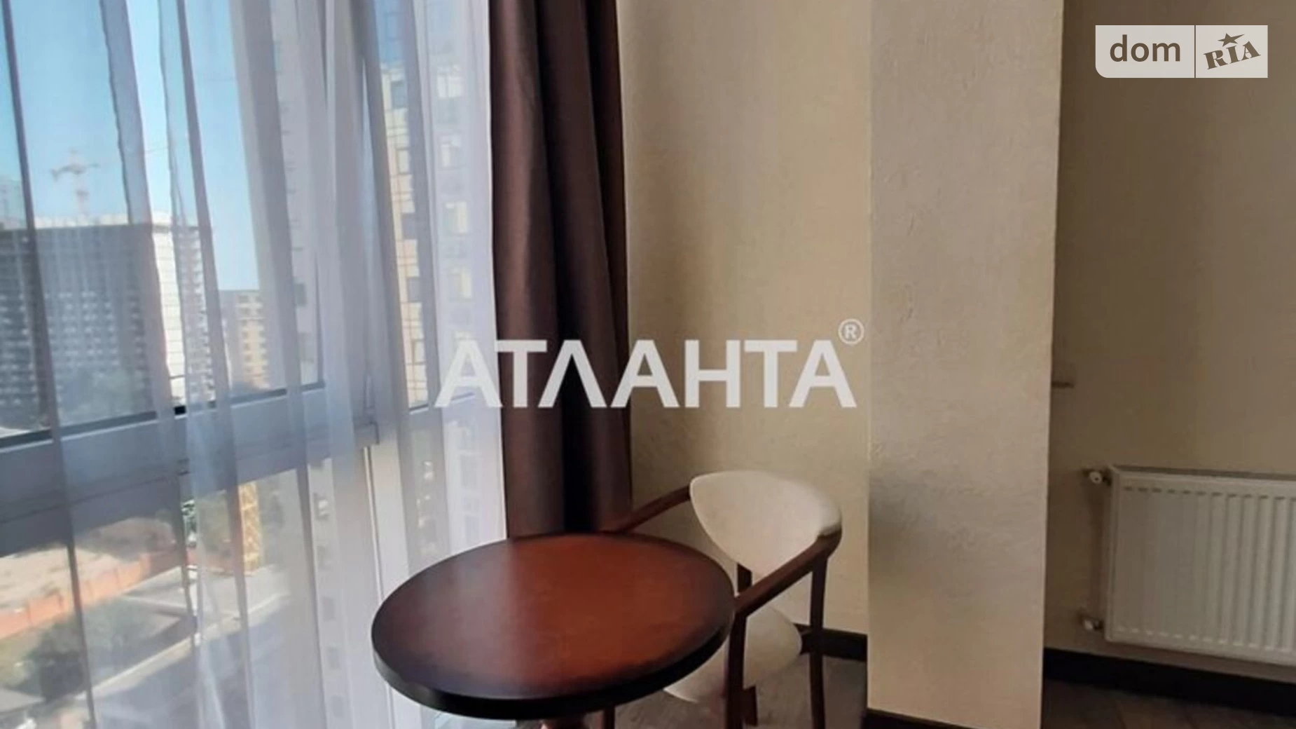 Продается 1-комнатная квартира 50 кв. м в Одессе, плато Гагаринское, 5Б
