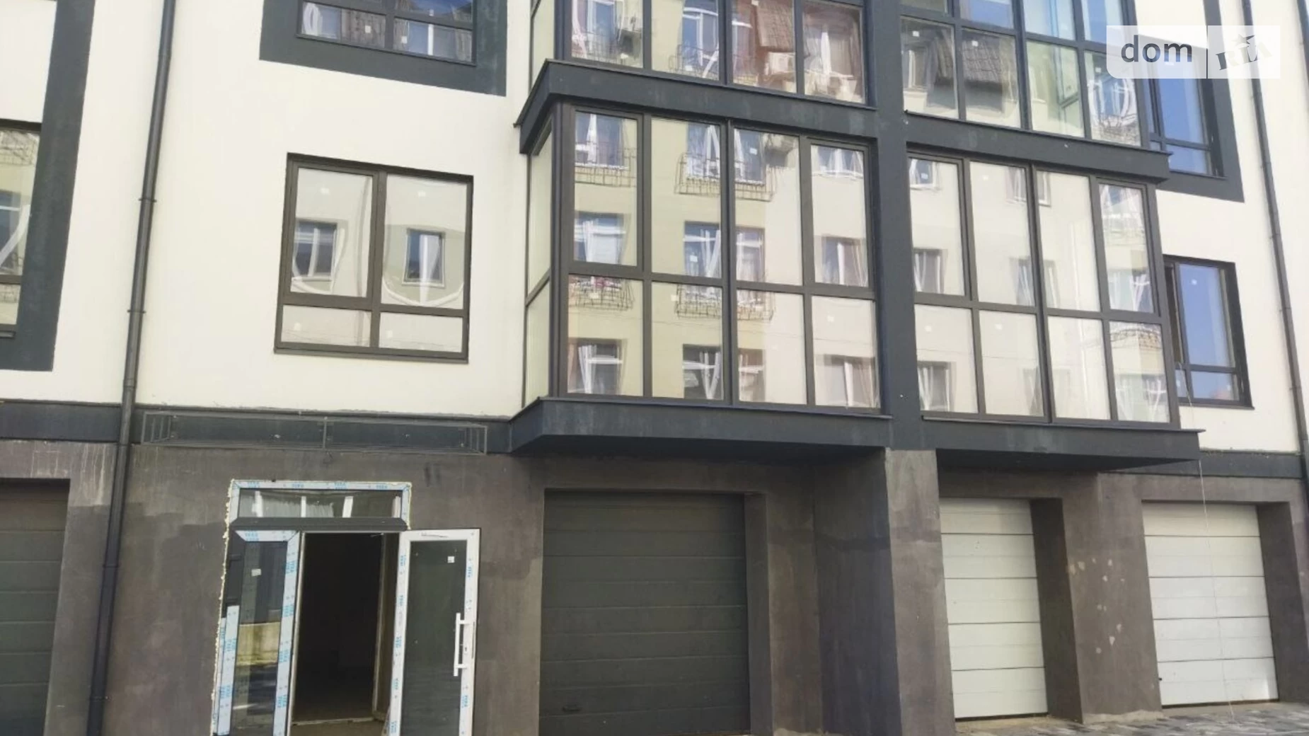 Продається 1-кімнатна квартира 39 кв. м у Гостомелі, вул. Богдана Хмельницького