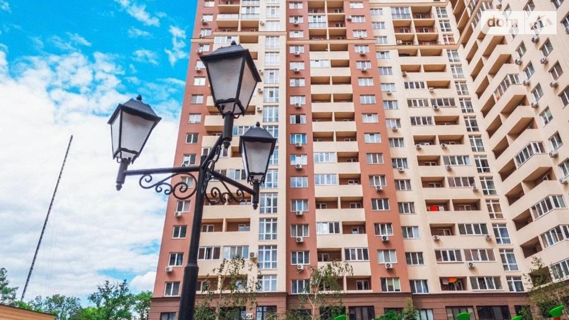 Продается 1-комнатная квартира 35 кв. м в Одессе, ул. Академика Воробьёва, 2 корпус 2
