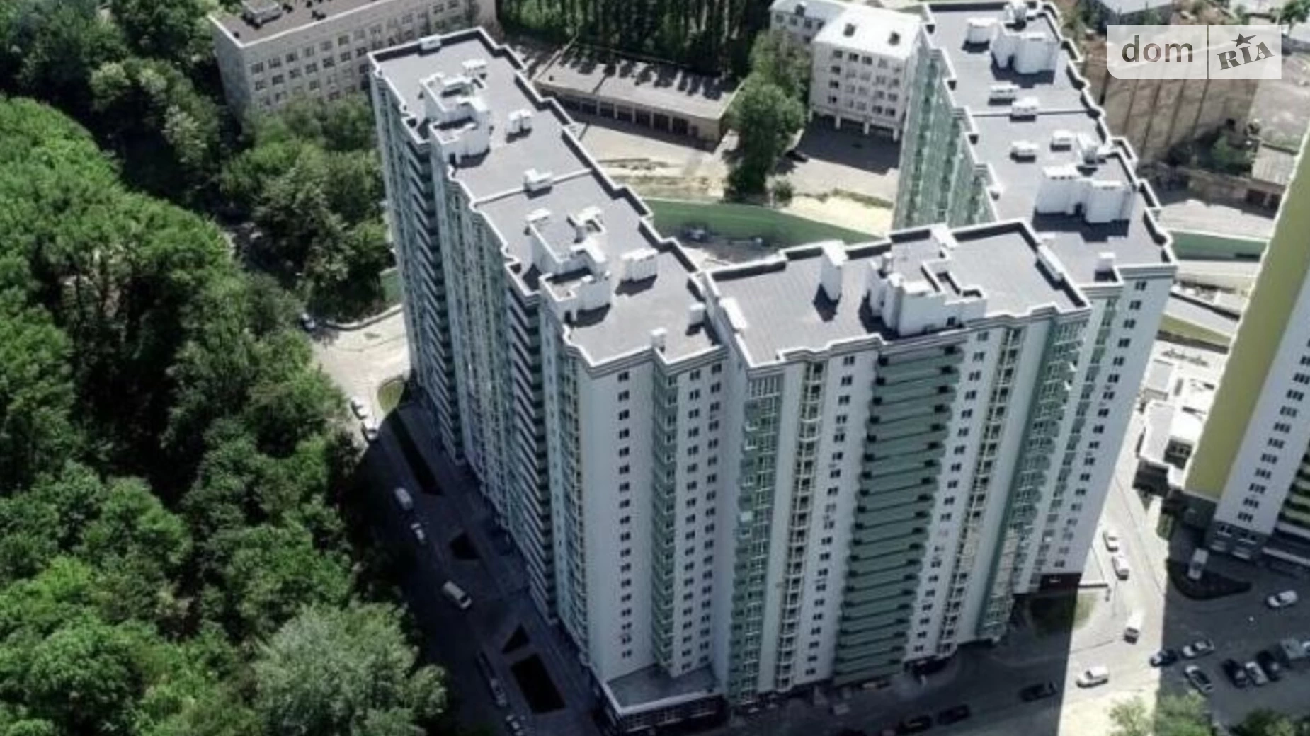 Продается 1-комнатная квартира 43 кв. м в Киеве, ул. Герцена, 35