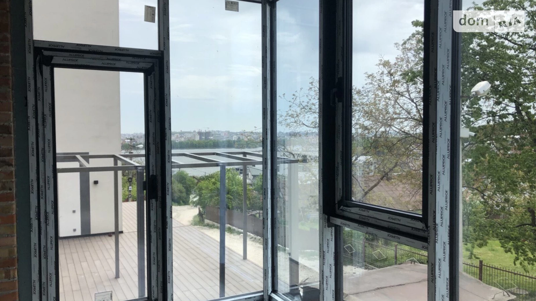 3-комнатная квартира 120 кв. м в Тернополе, ул. Урожайная, 3 - фото 18