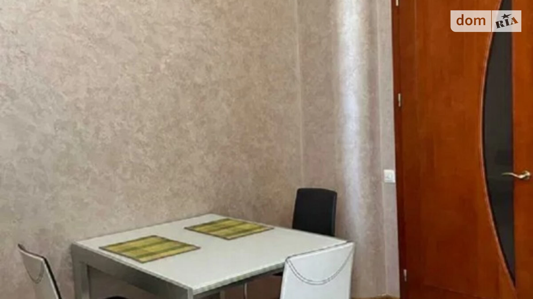 Продается 3-комнатная квартира 88 кв. м в Киеве, ул. Юрия Ильенко, 12 - фото 2
