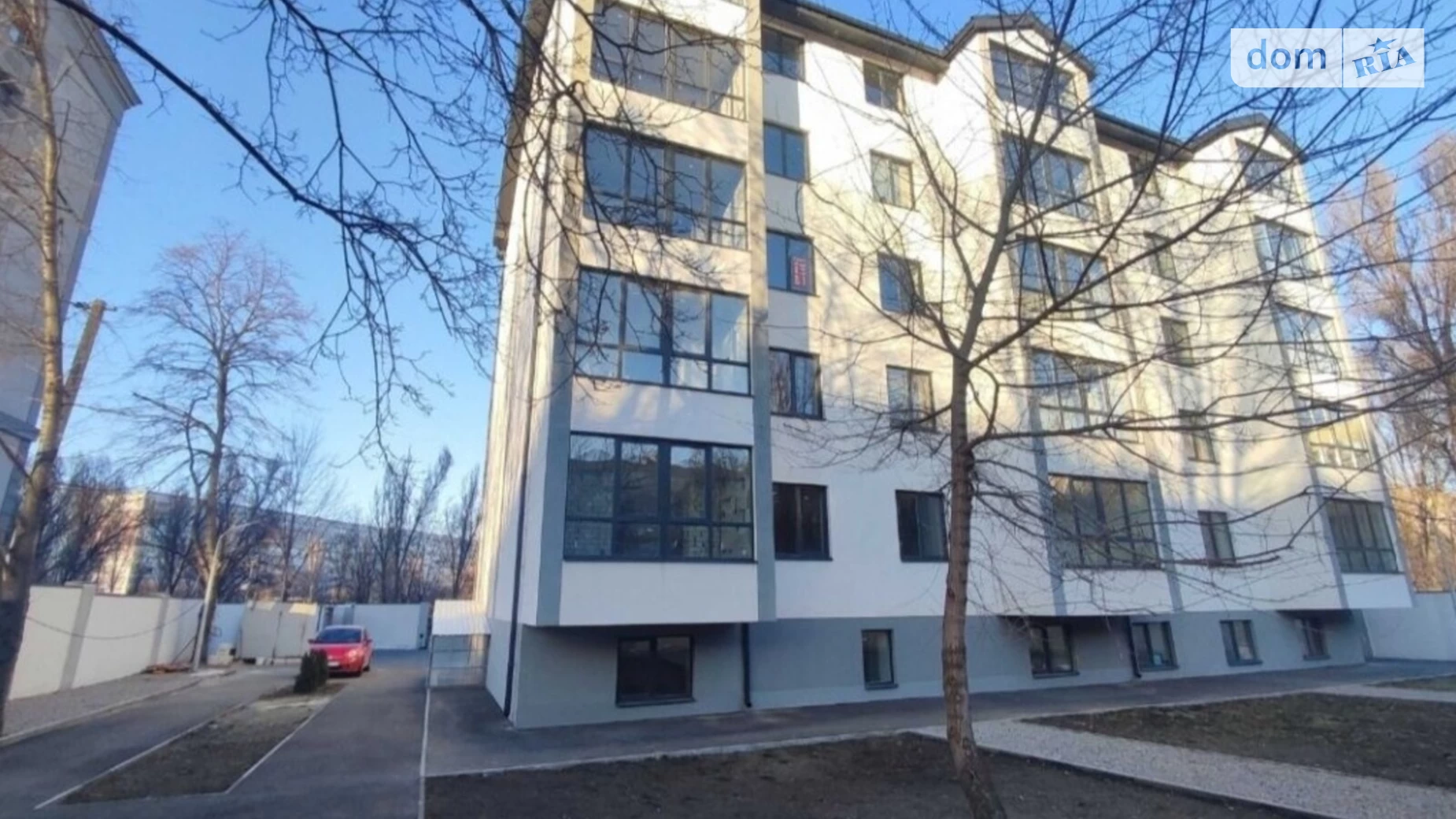 Продается 1-комнатная квартира 49 кв. м в Днепре, ул. Березинская, 38