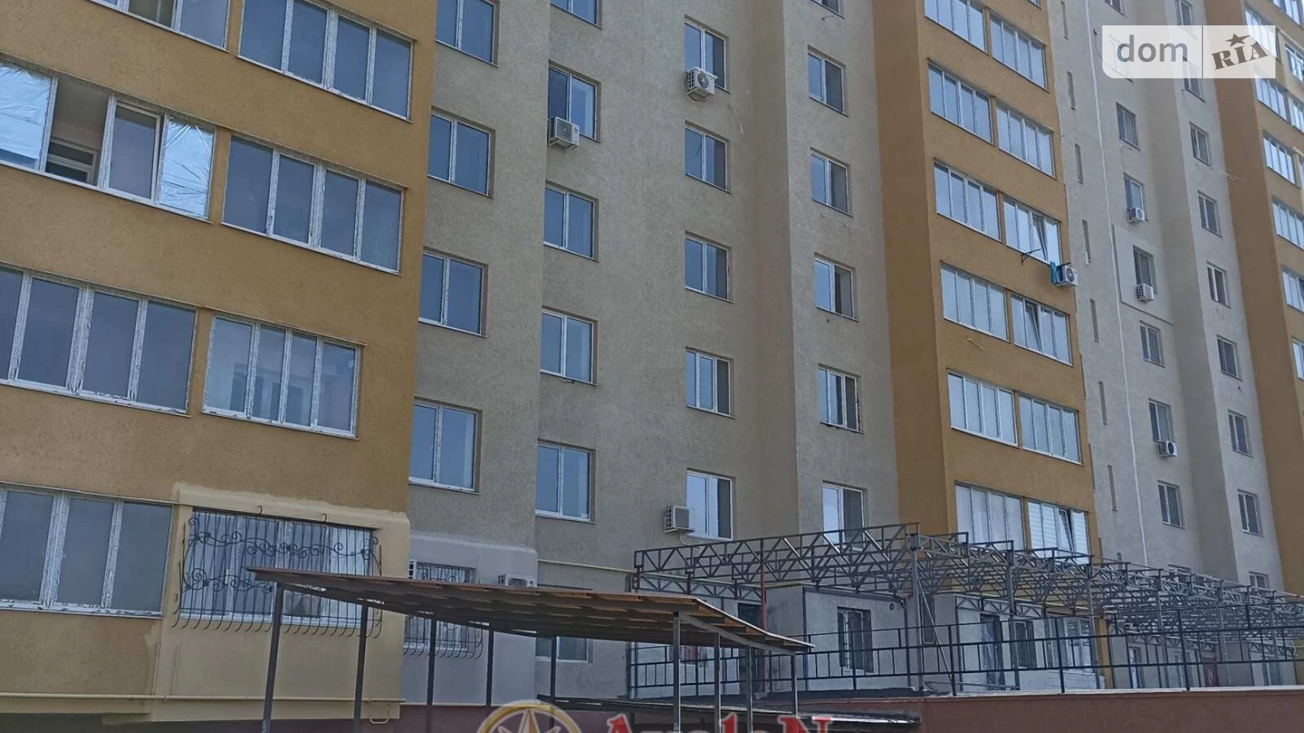 Продается 1-комнатная квартира 50 кв. м в Одессе, ул. Академика Сахарова - фото 2