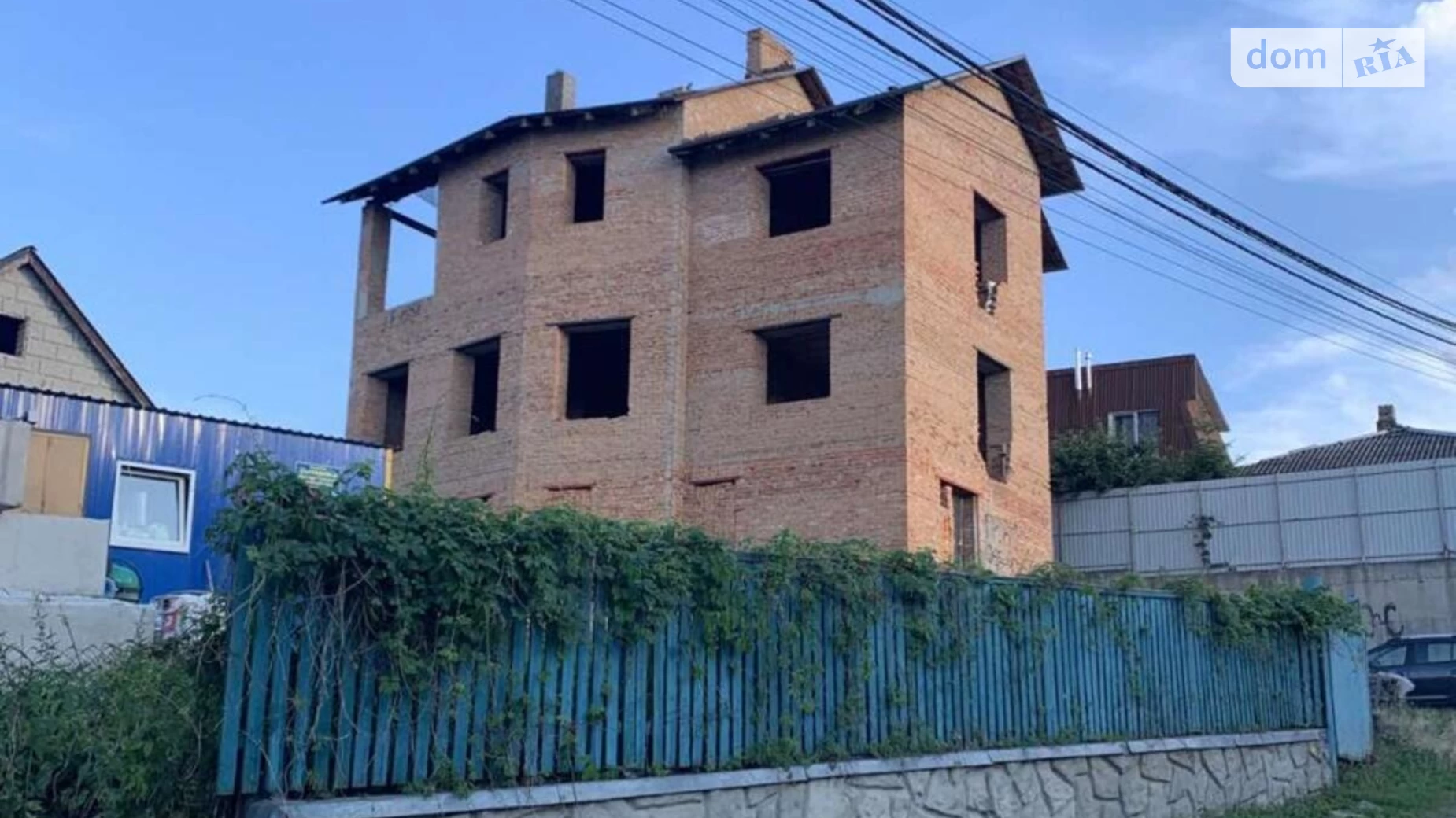 Продается дом на 3 этажа 440 кв. м с гаражом, цена: 310000 $ - фото 2