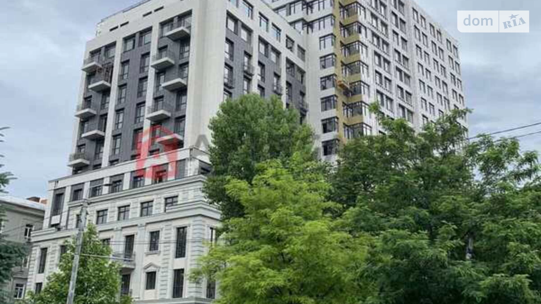 Продается 2-комнатная квартира 106 кв. м в Днепре, ул. Староказацкая(Комсомольская), 52