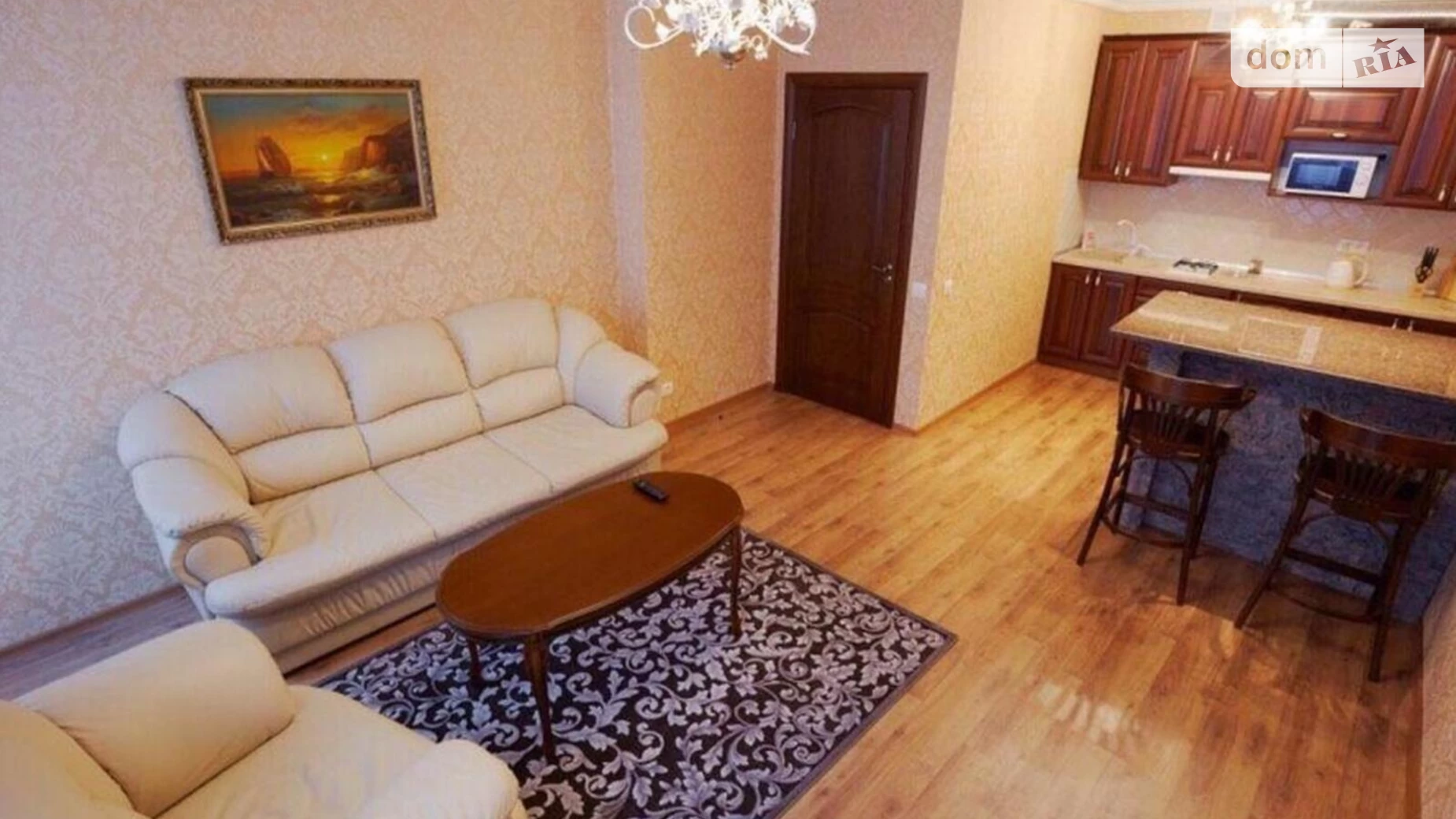 Продается 2-комнатная квартира 45 кв. м в Львове, ул. Краковская