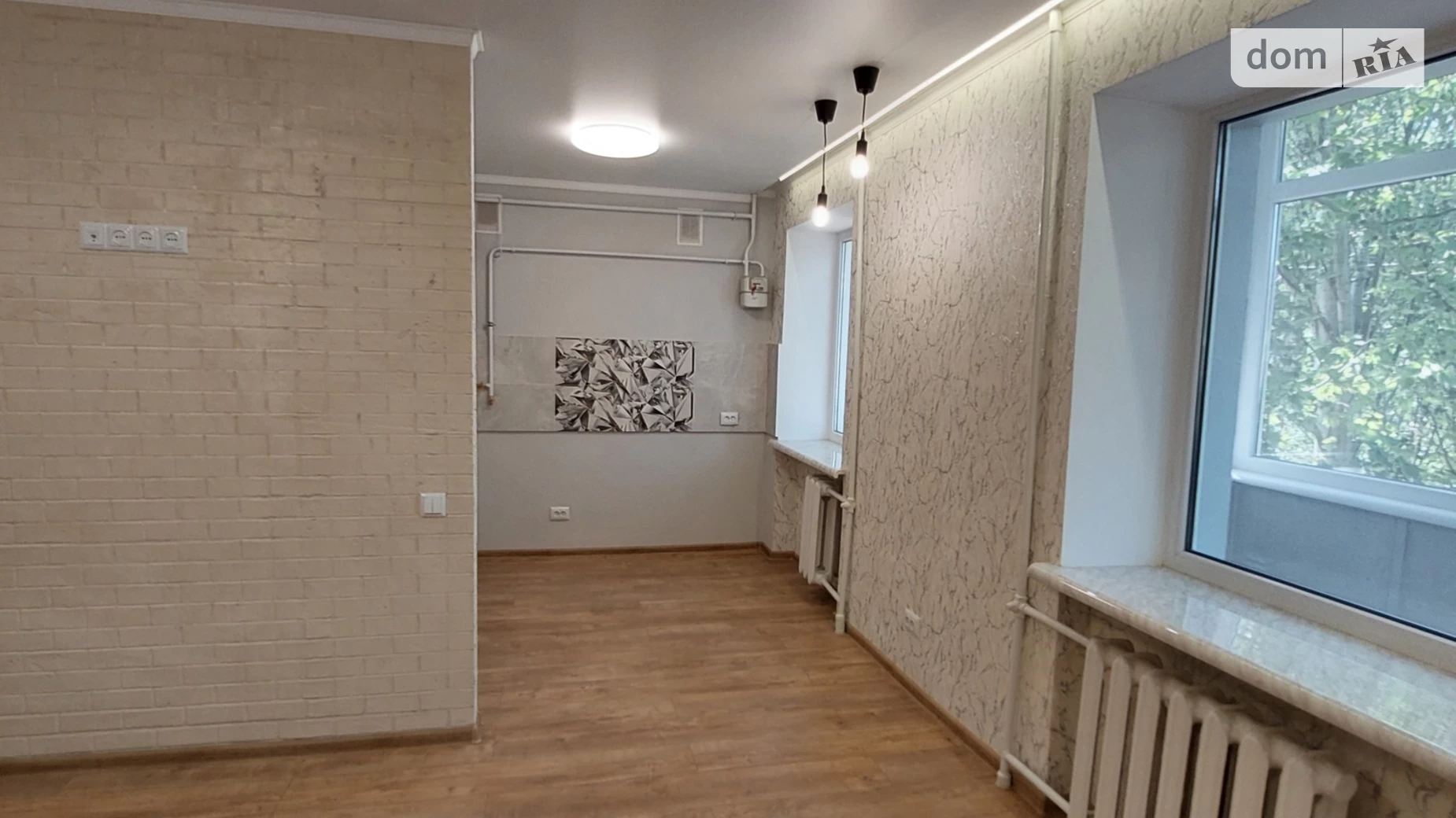 Продается 2-комнатная квартира 46 кв. м в Николаеве, ул. Крылова