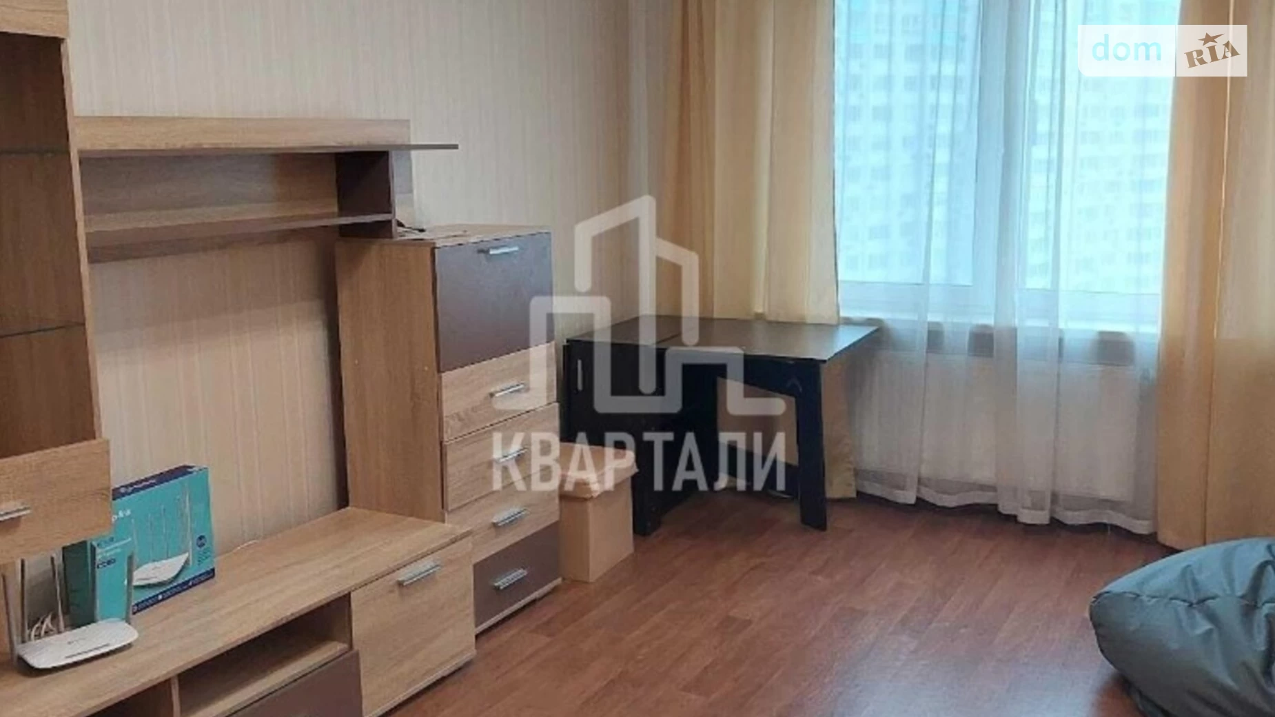 Продается 3-комнатная квартира 82 кв. м в Киеве, ул. Софии Русовой, 1 - фото 2