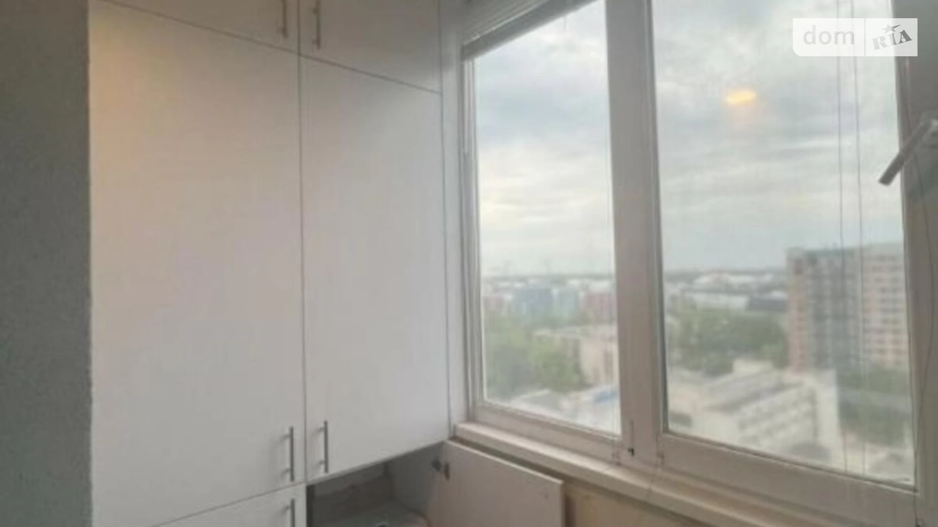 Продается 2-комнатная квартира 55 кв. м в Киеве, ул. Теремковская, 3В