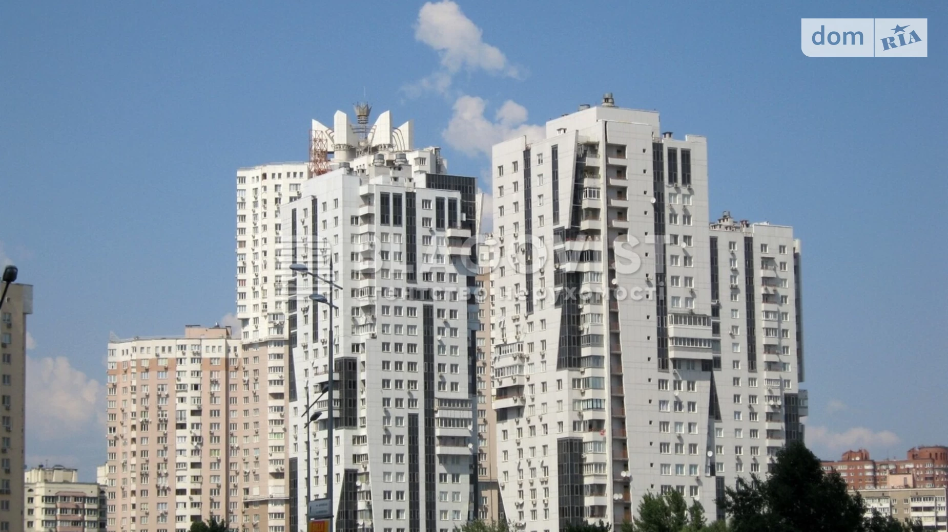 Продается 3-комнатная квартира 97 кв. м в Киеве, ул. Срибнокильская, 3В - фото 3