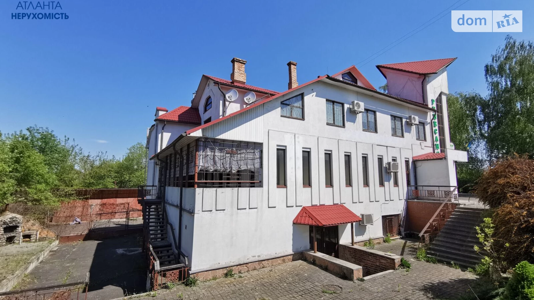 Продается объект сферы услуг 793 кв. м в 3-этажном здании, цена: 420000 € - фото 3