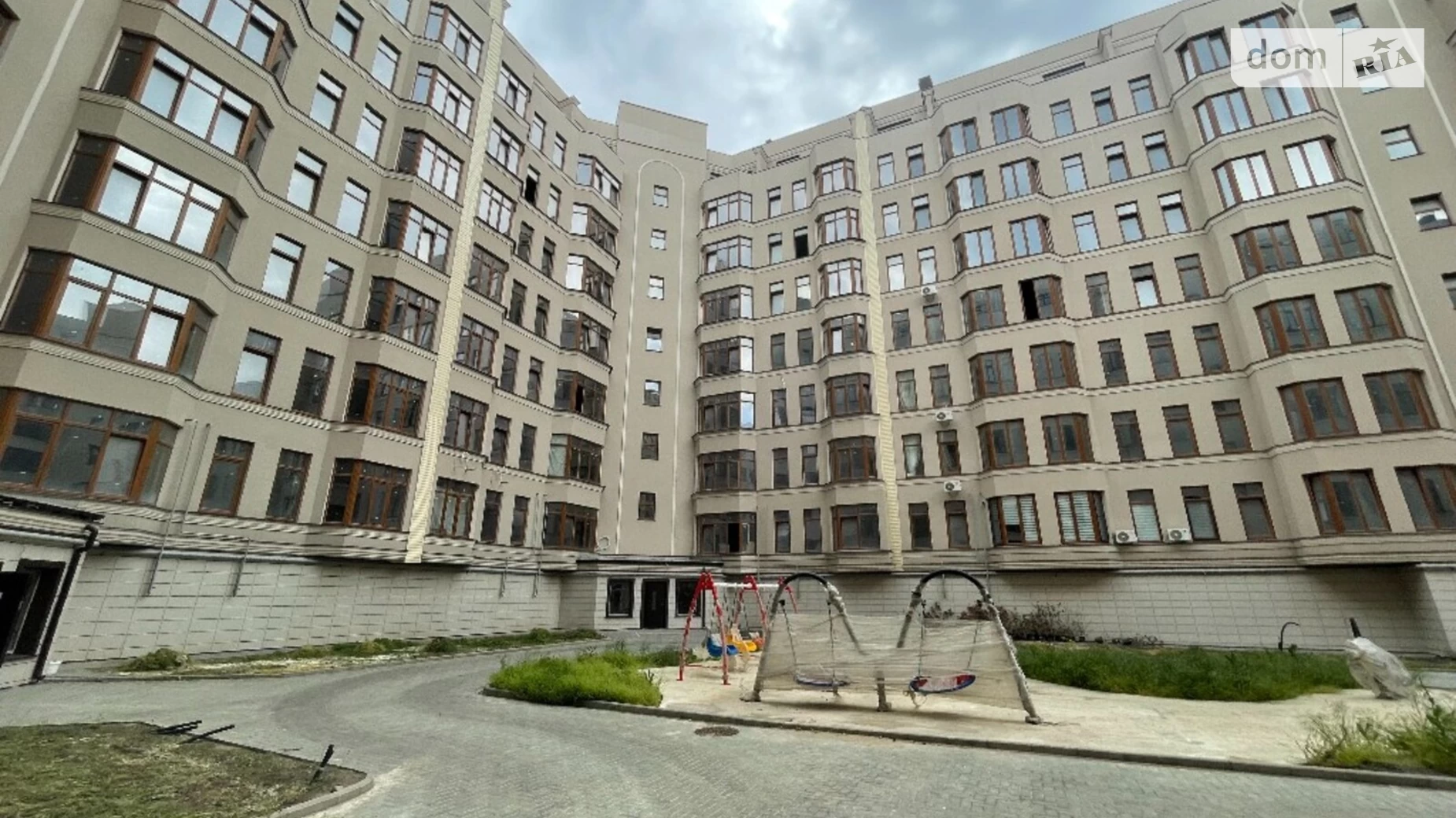 Продається 1-кімнатна квартира 38 кв. м у Одесі, вул. 10-а Лінія Дачі Ковалевського
