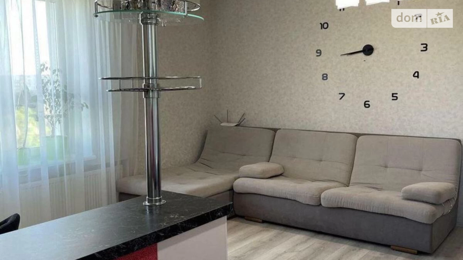 Продается 3-комнатная квартира 94 кв. м в Харькове, просп. Тракторостроителей, 103Б