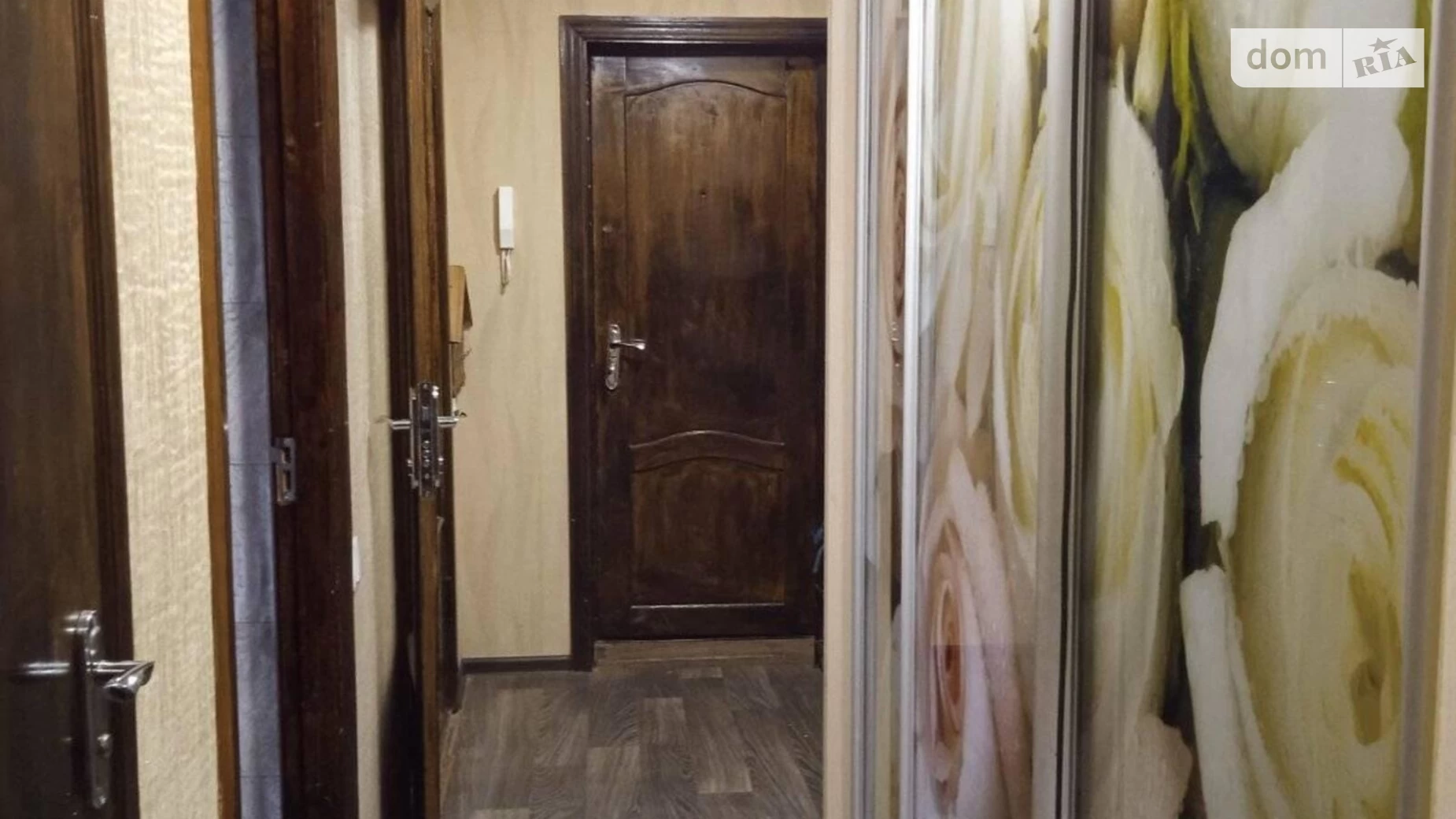 Продается 3-комнатная квартира 63 кв. м в Черноморске, ул. Лазурная(Гайдара)