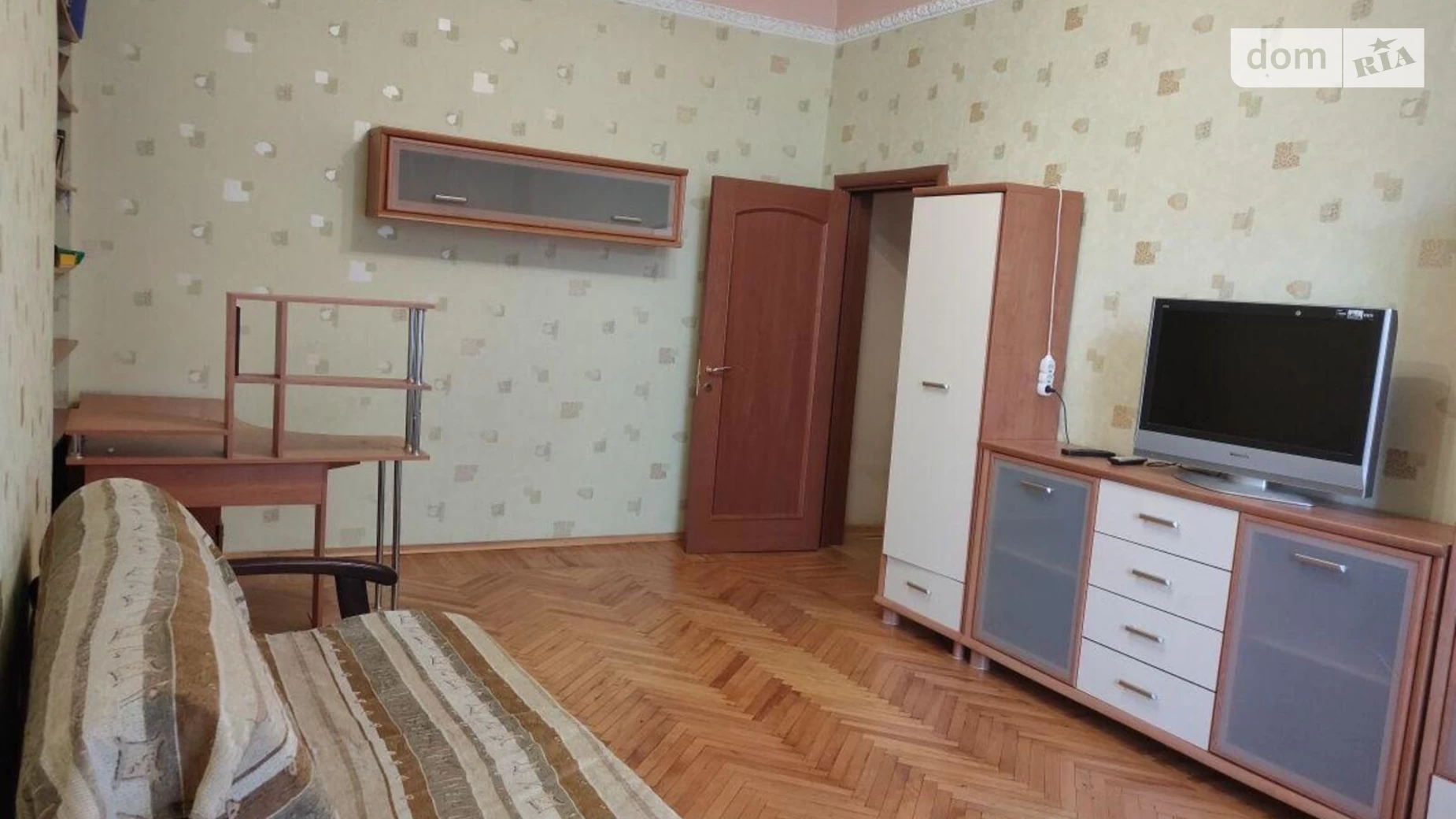 Продається 2-кімнатна квартира 78 кв. м у Харкові, вул. Чайковська, 25А