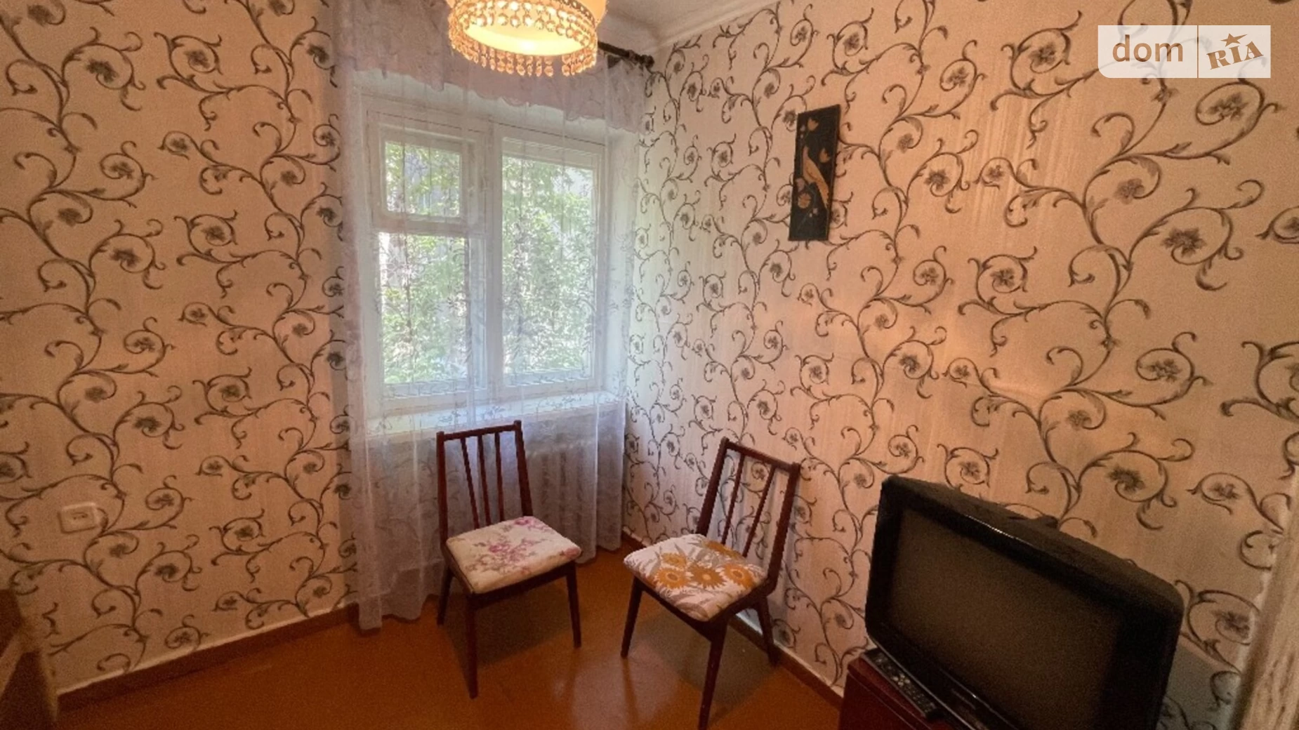 Продається 3-кімнатна квартира 47 кв. м у Одесі, вул. Варненська