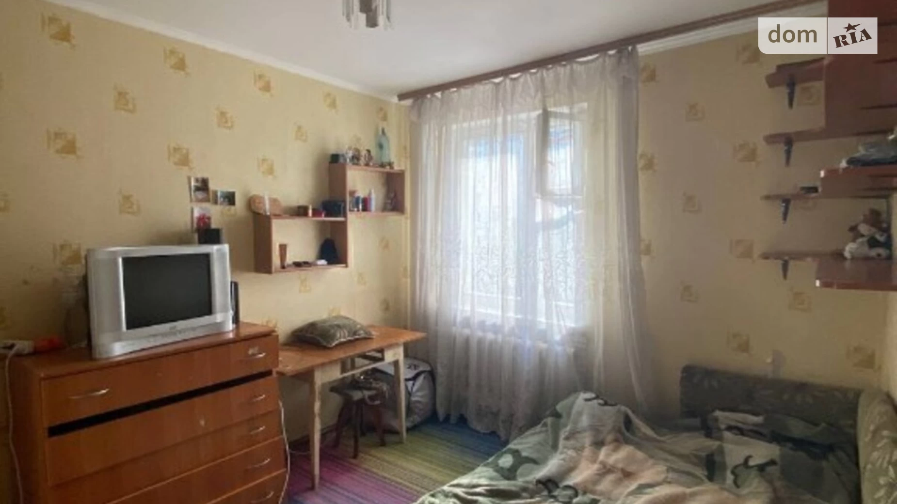 Продается 4-комнатная квартира 84 кв. м в Хмельницком, ул. Романа Шухевича(Курчатова)