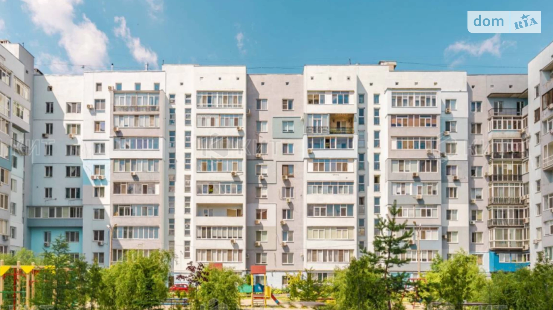 Продається 2-кімнатна квартира 90 кв. м у Харкові, просп. Перемоги, 66Д