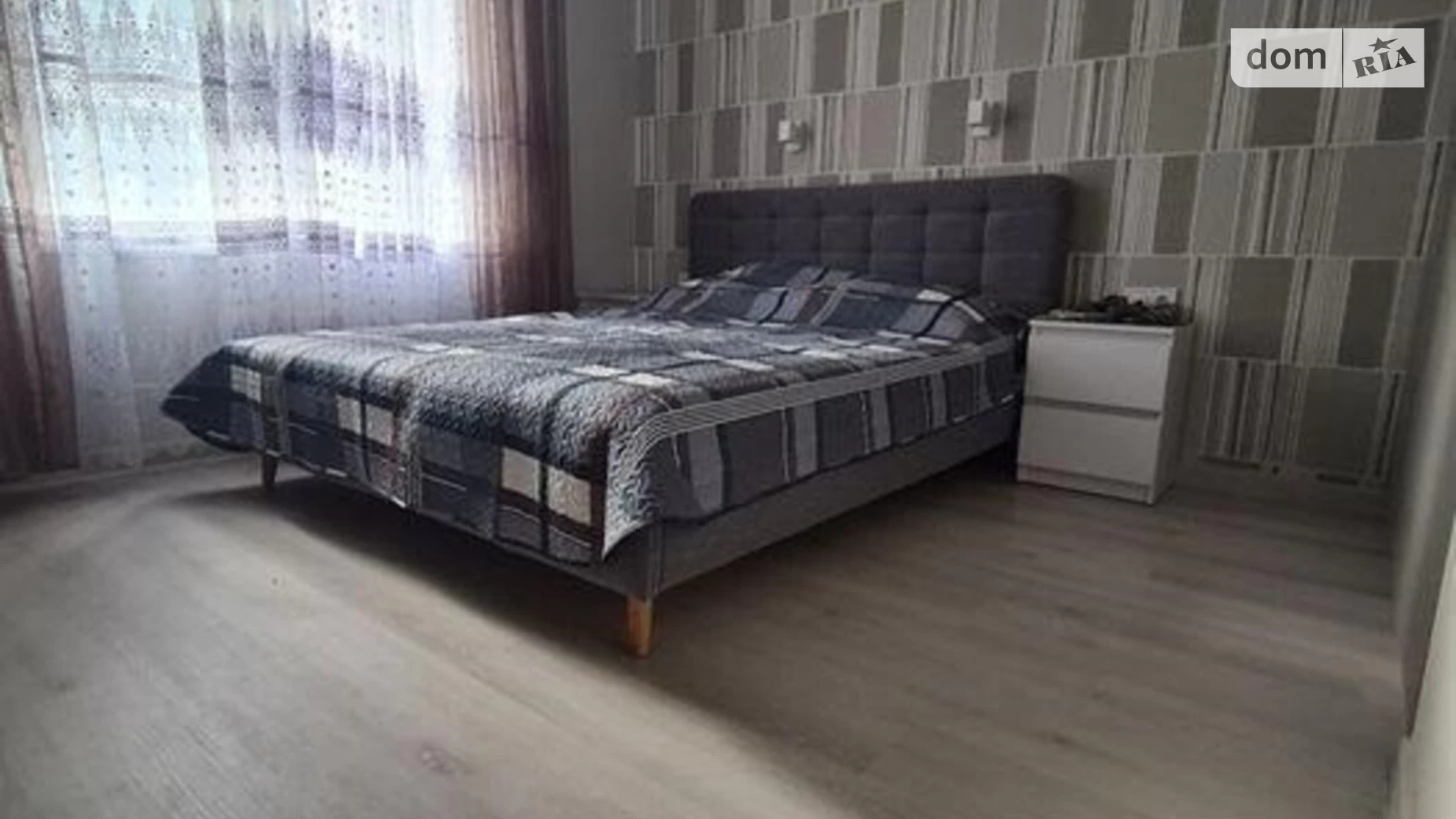 Продається 1-кімнатна квартира 41.3 кв. м у Києві, вул. Кам'янська, 125Г