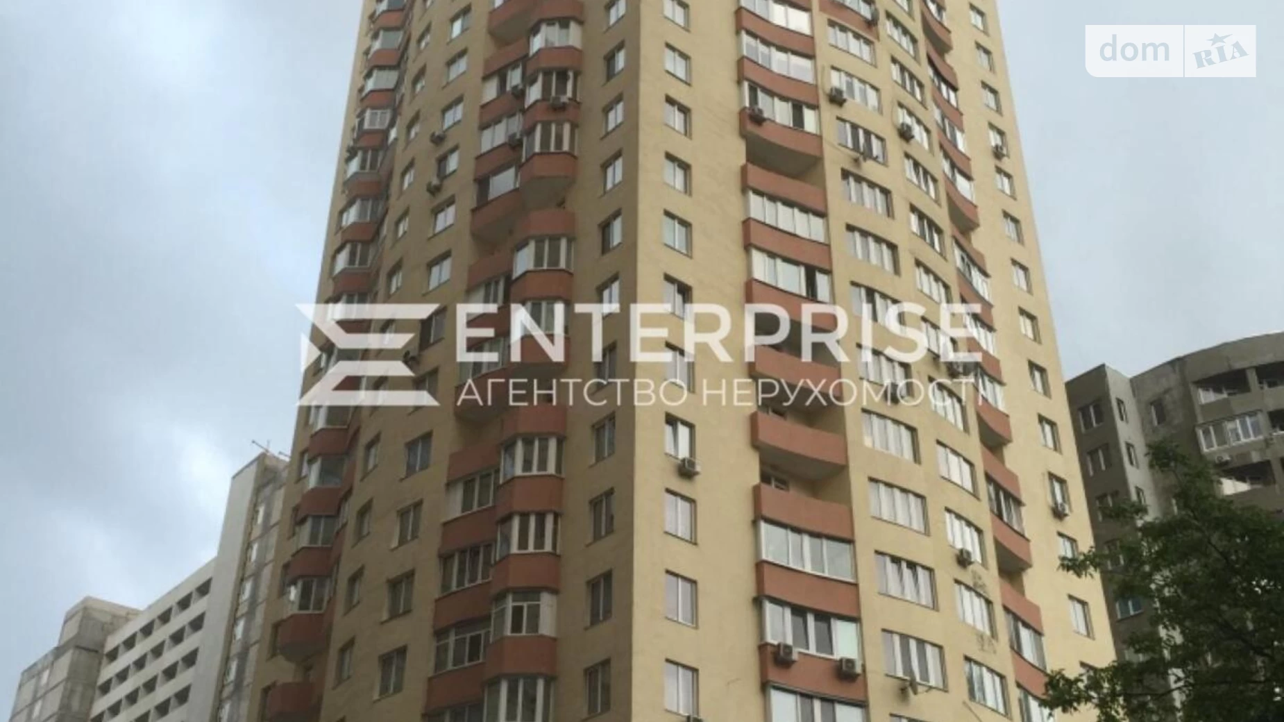 Продается 2-комнатная квартира 43 кв. м в Киеве, ул. Олевская, 9 - фото 2