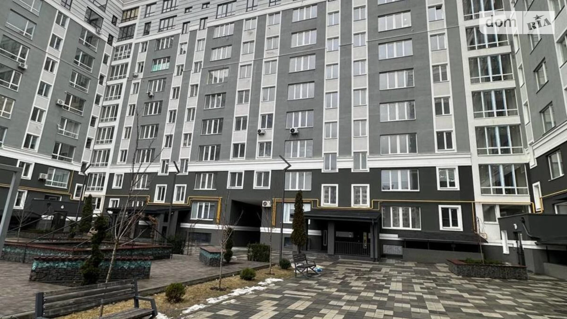 Продается 2-комнатная квартира 56 кв. м в Буче, ул. Ивана Кожедуба, 8А