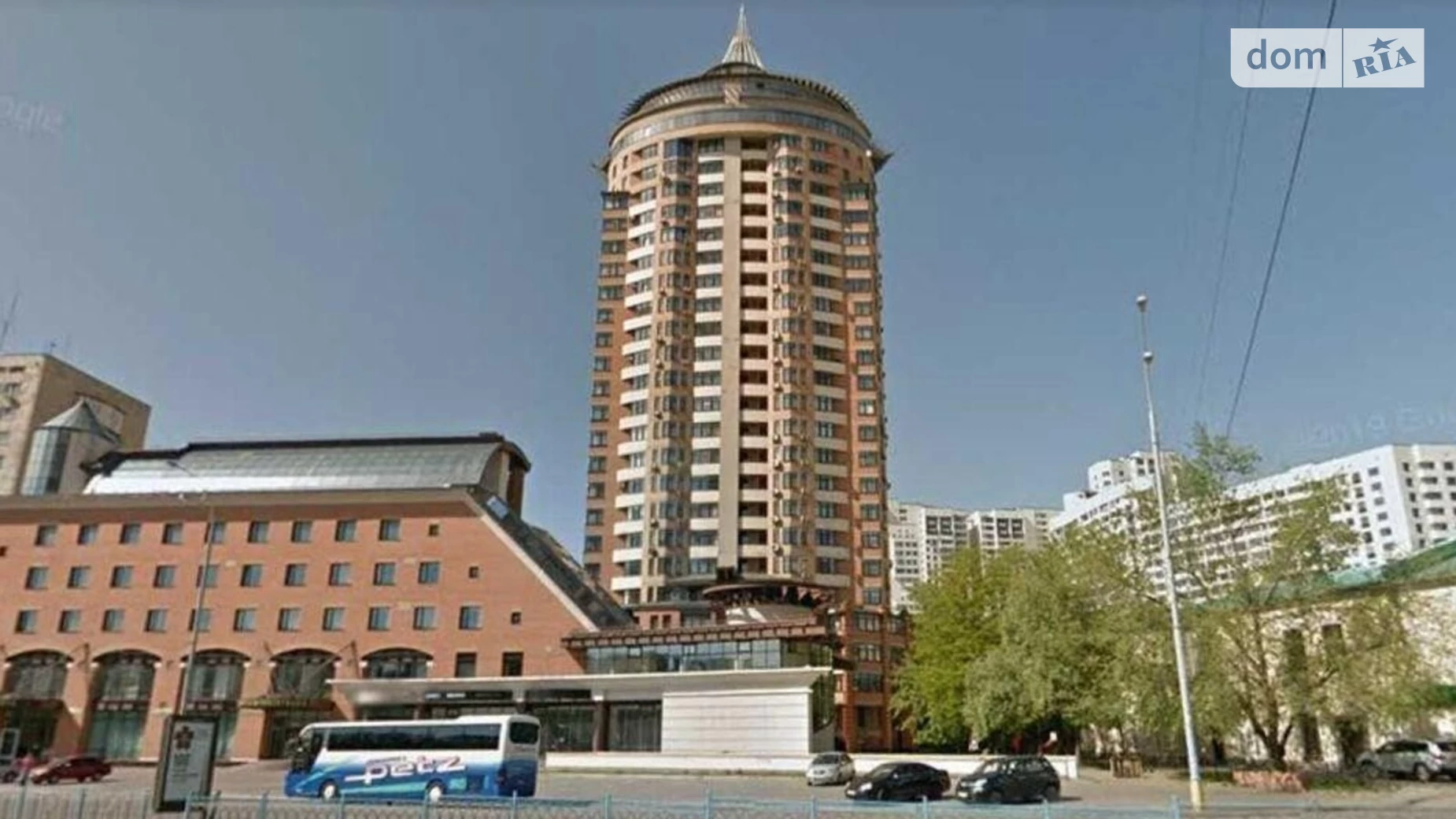 Продается 3-комнатная квартира 120 кв. м в Киеве, бул. Леси Украинки, 30Б