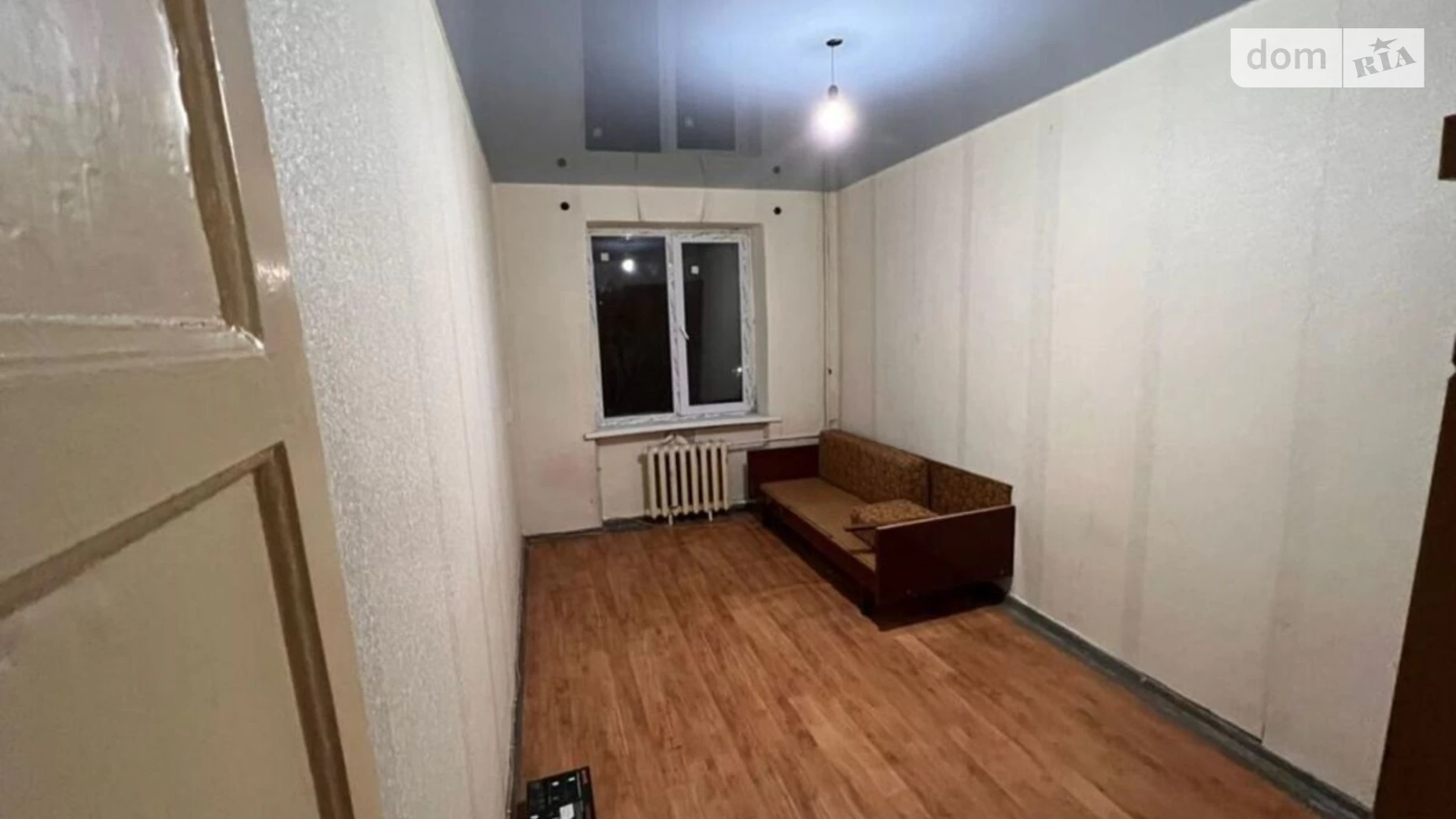 Продается 2-комнатная квартира 56 кв. м в Каменском, ул. Воробьева, 18