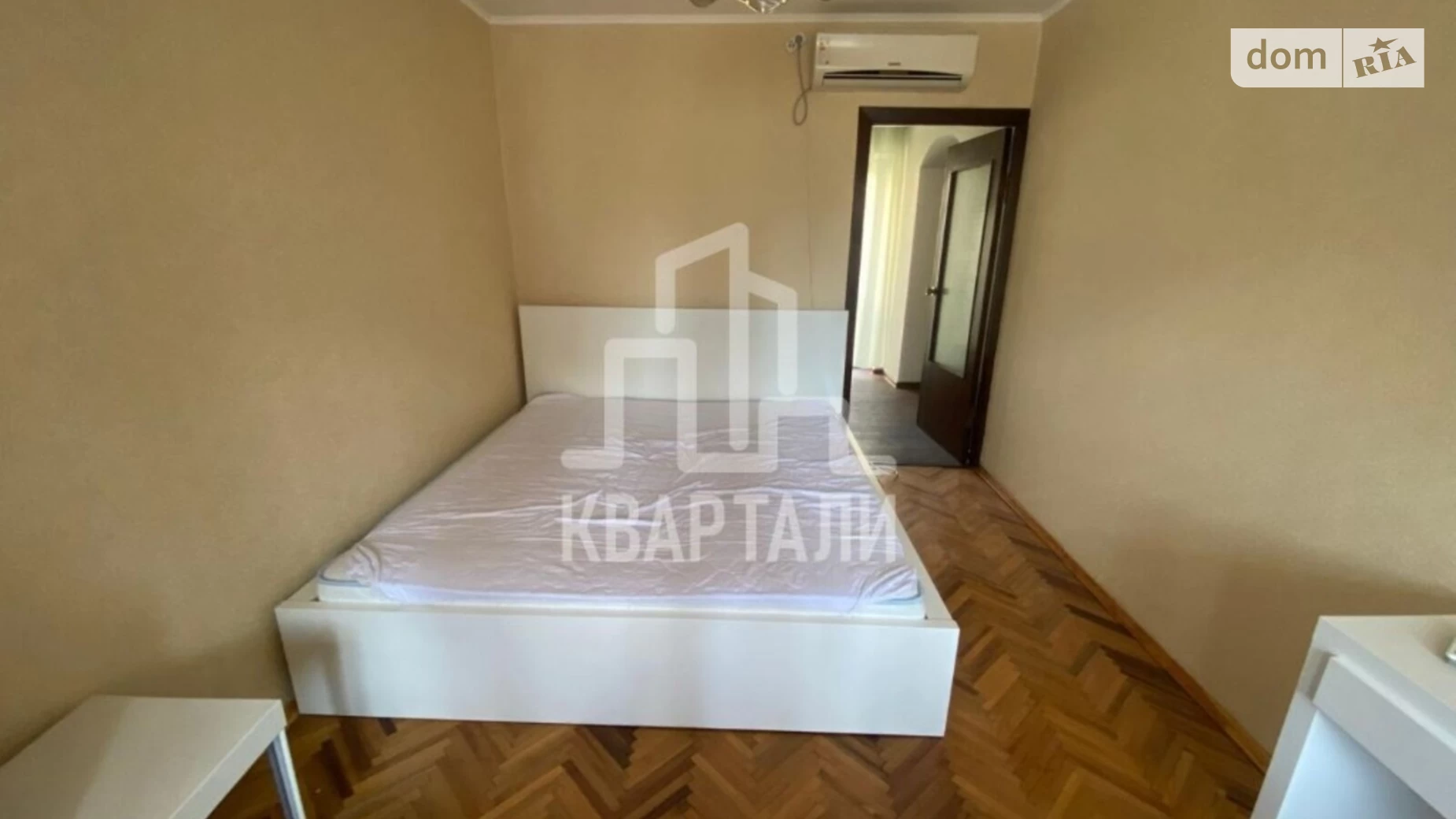 Продается 2-комнатная квартира 56 кв. м в Киеве, ул. Хорива, 40/22