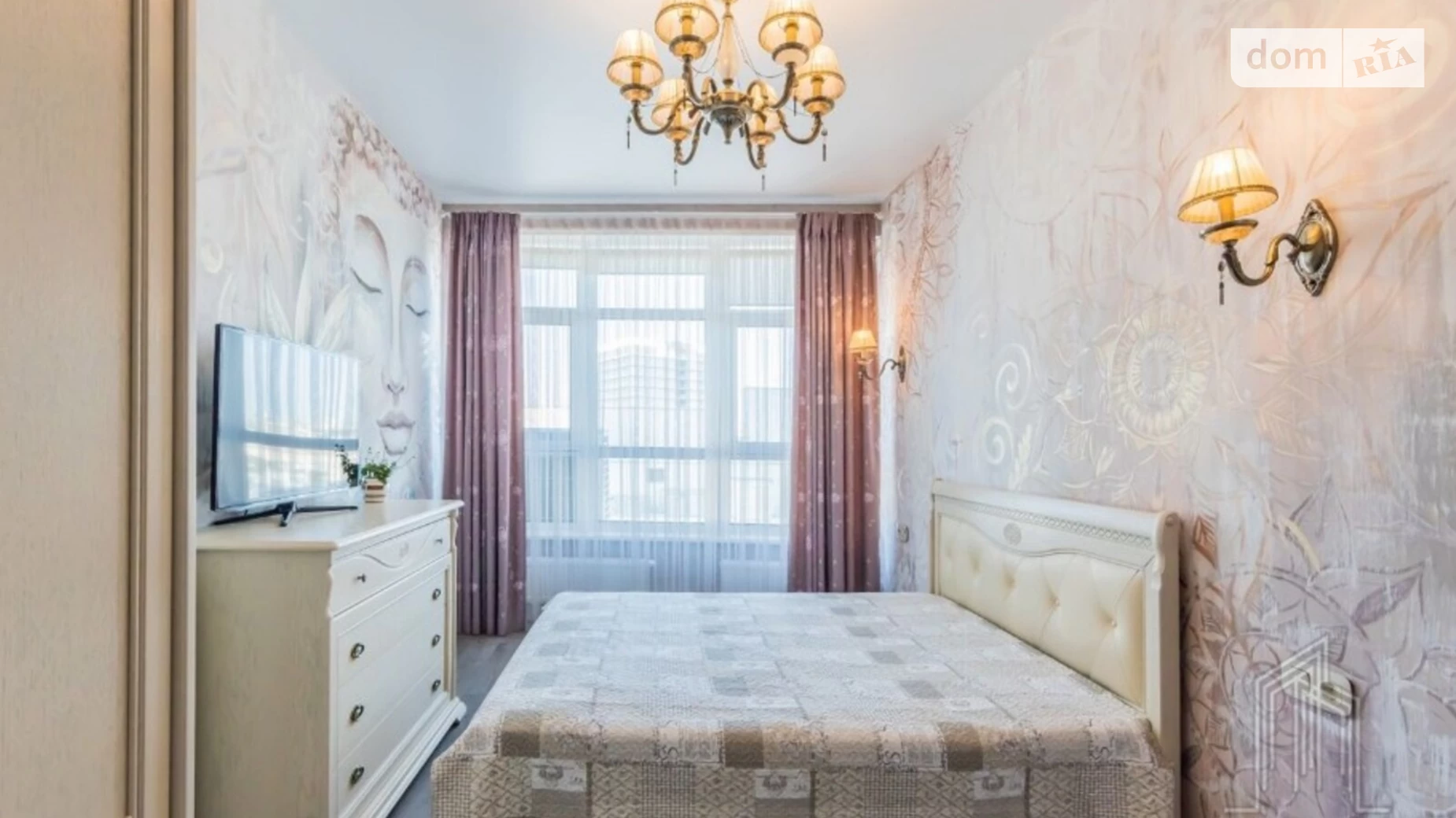 Продается 2-комнатная квартира 95 кв. м в Киеве, спуск Кловский, 7А