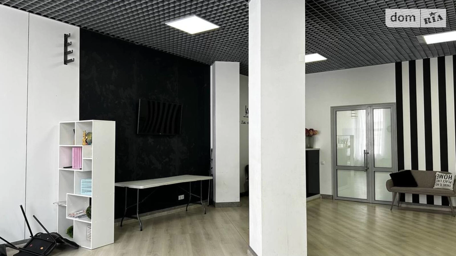 Продается офис 77 кв. м в бизнес-центре, цена: 65500 $ - фото 2