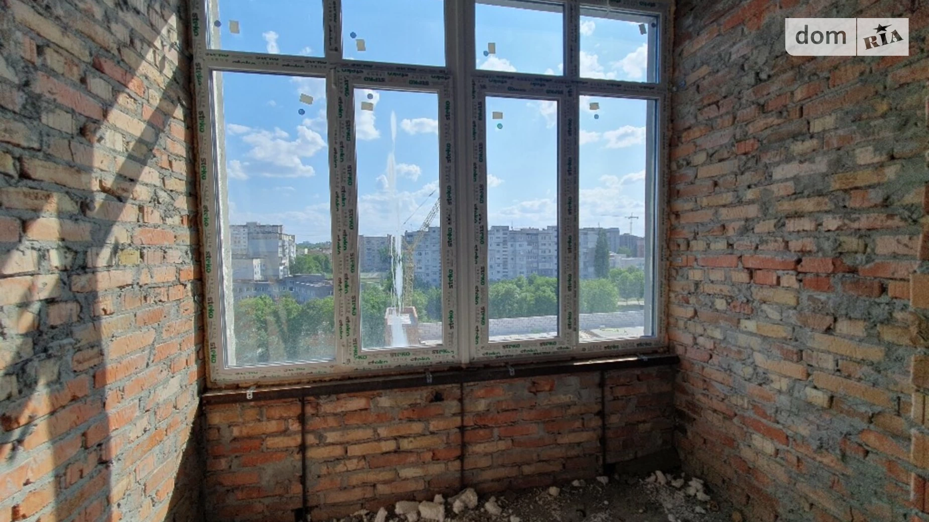 Продается 1-комнатная квартира 42.33 кв. м в Хмельницком, ул. Прибугская