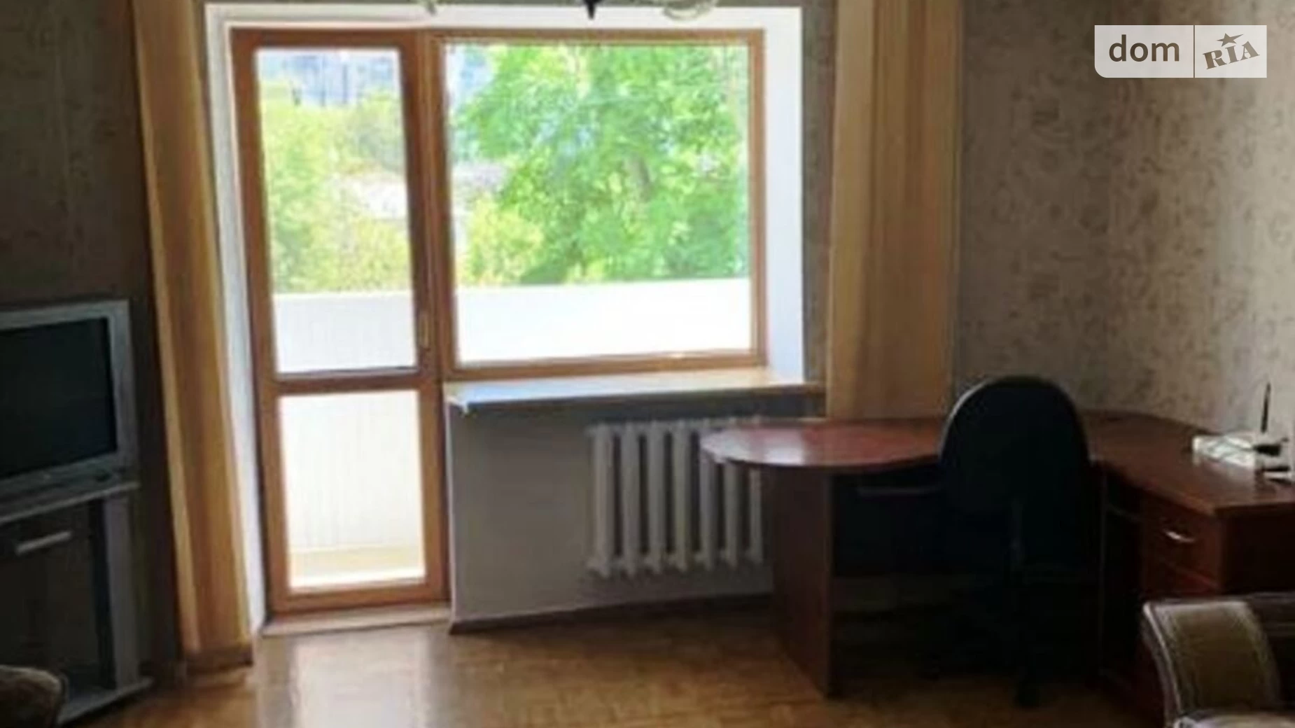 Продается 4-комнатная квартира 80.3 кв. м в Одессе, Фонтанская дор.