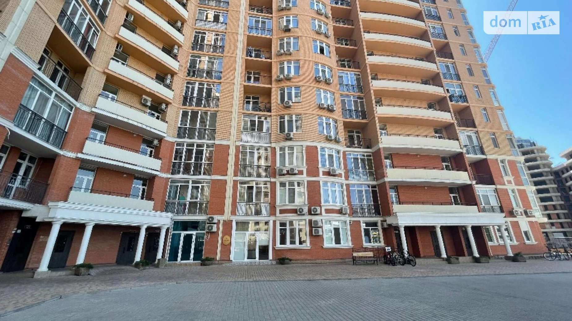 Продается 2-комнатная квартира 90 кв. м в Одессе, плато Гагаринское