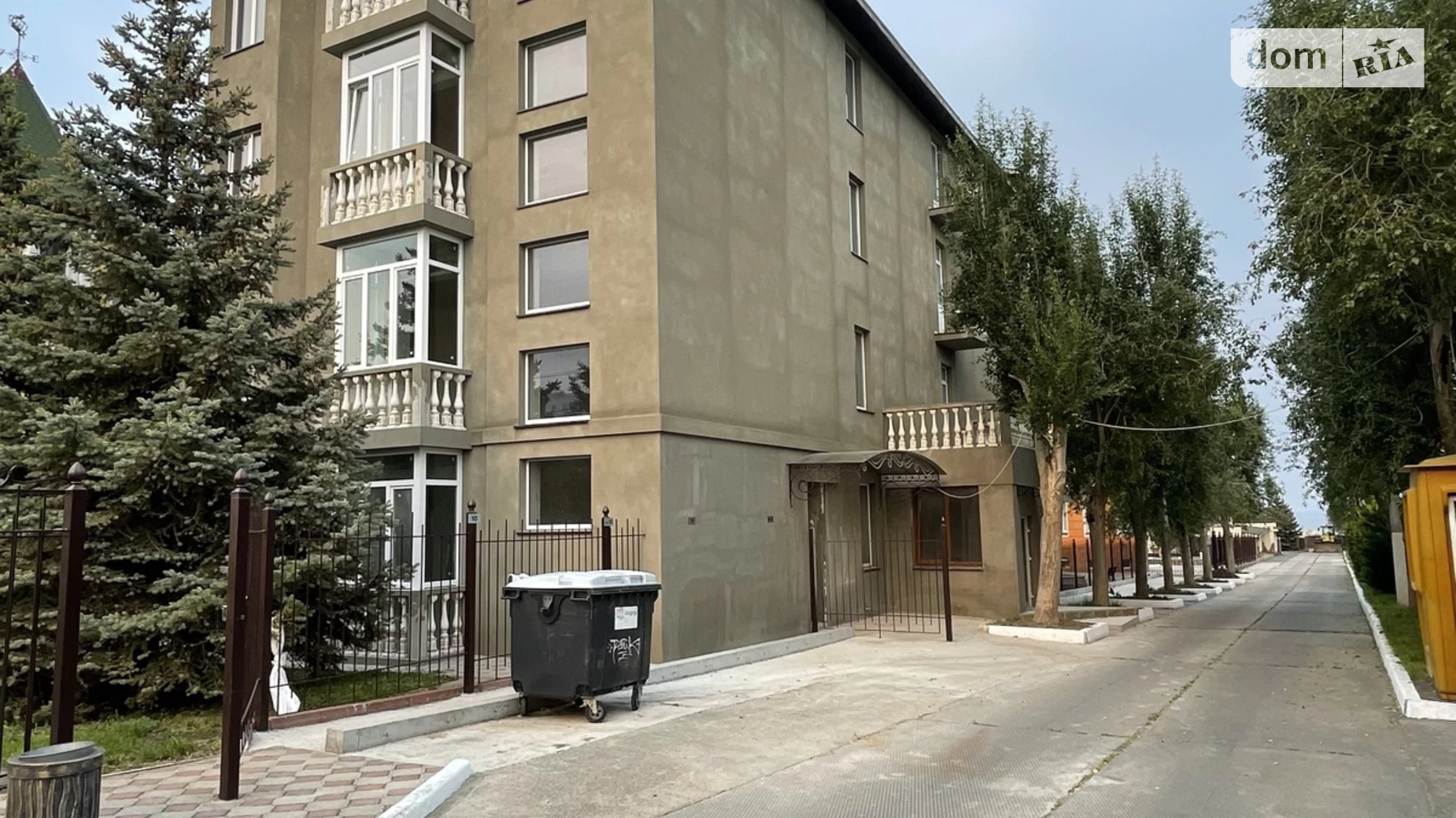 Продается 2-комнатная квартира 62 кв. м в Черноморске, ул. Набережная, 12 - фото 3