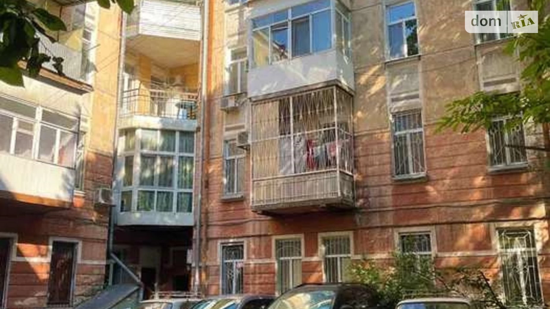 Продається 3-кімнатна квартира 63 кв. м у Одесі, вул. Старопортофранківська