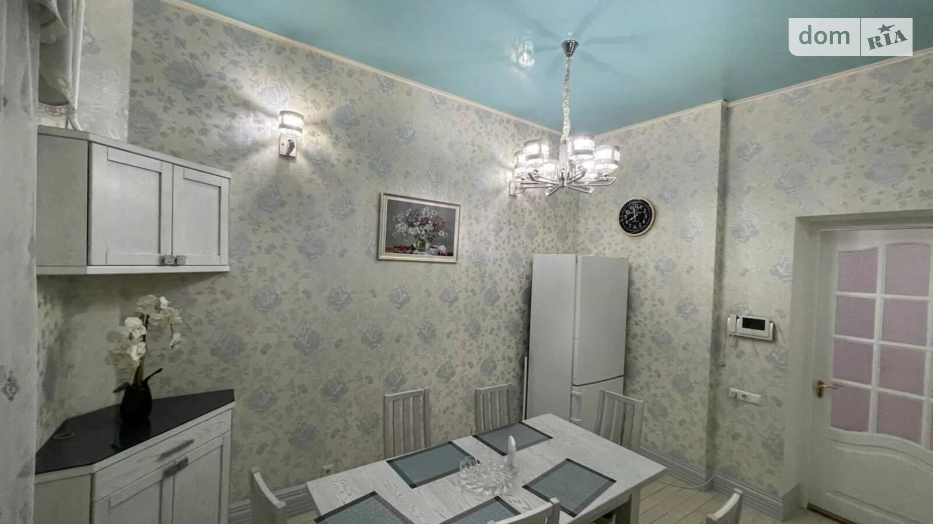 Продается 5-комнатная квартира 200 кв. м в Одессе, пл. Екатерининская - фото 2