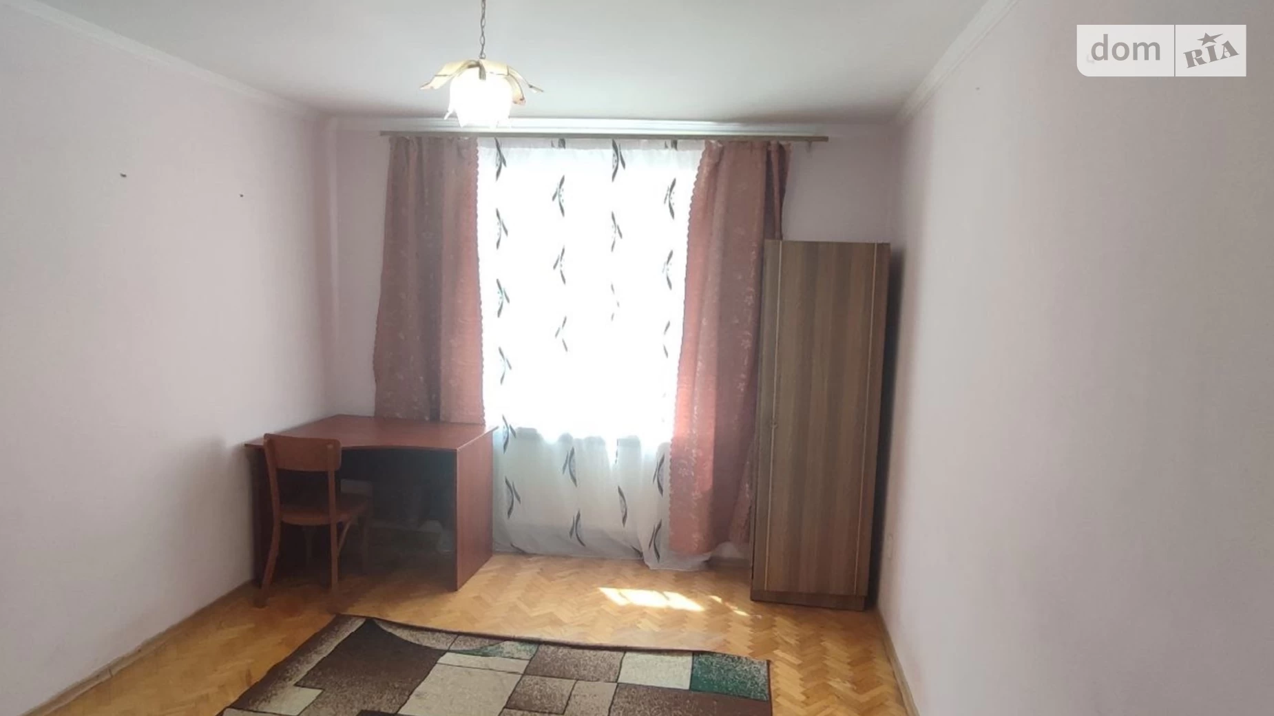 Продается 3-комнатная квартира 63 кв. м в Черткове, ул. Владимира Великого