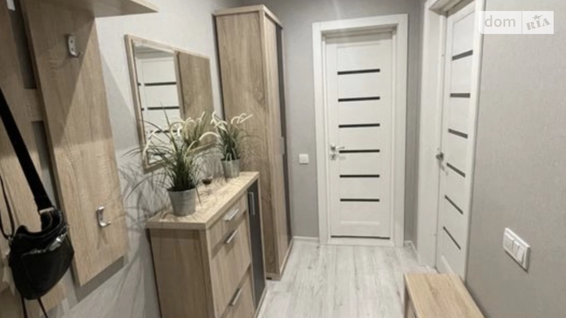 Продается 1-комнатная квартира 44 кв. м в Черноморске, ул. Парусная - фото 5