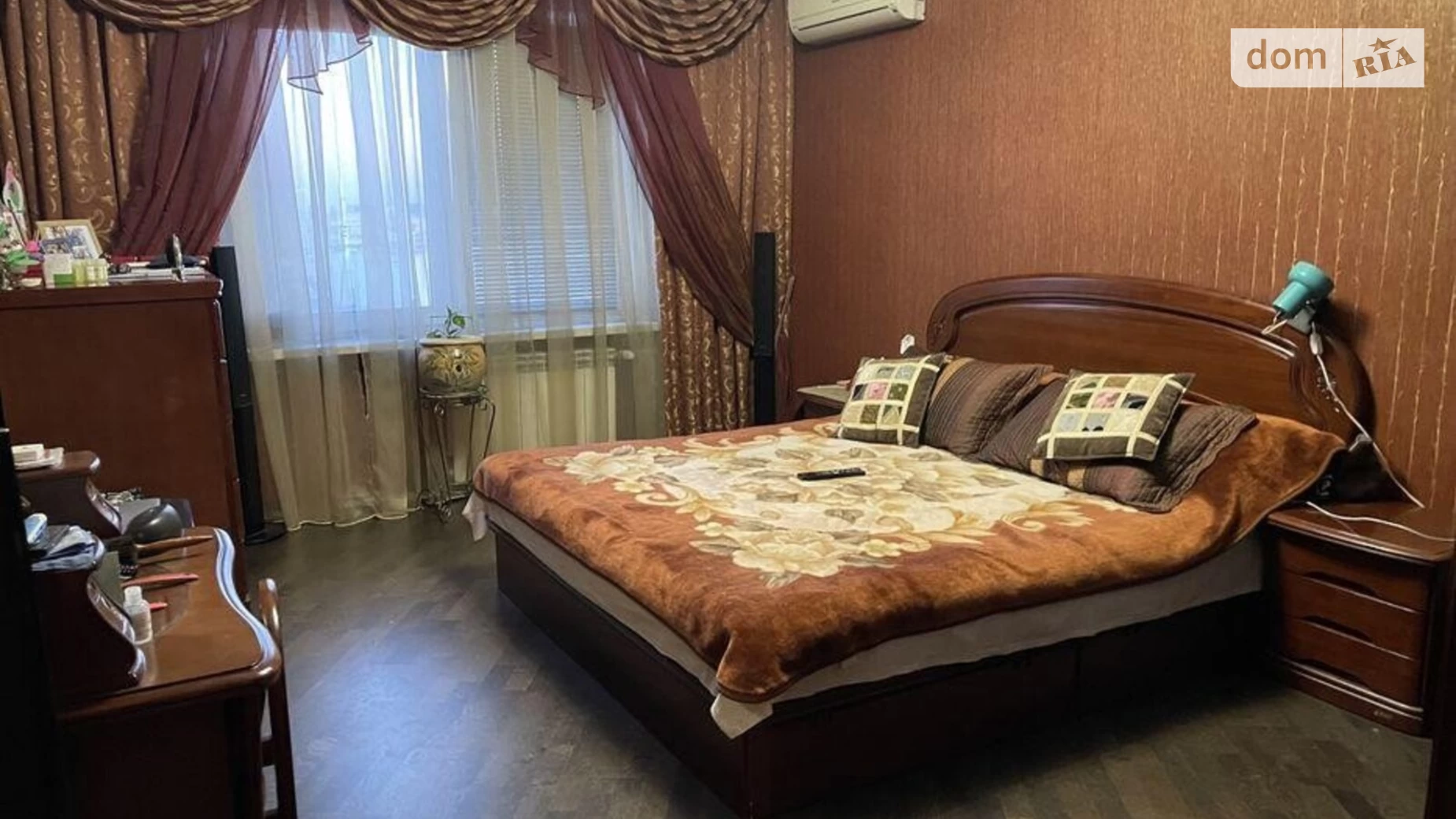 Продается 3-комнатная квартира 92 кв. м в Киеве, просп. Петра Григоренко, 28В